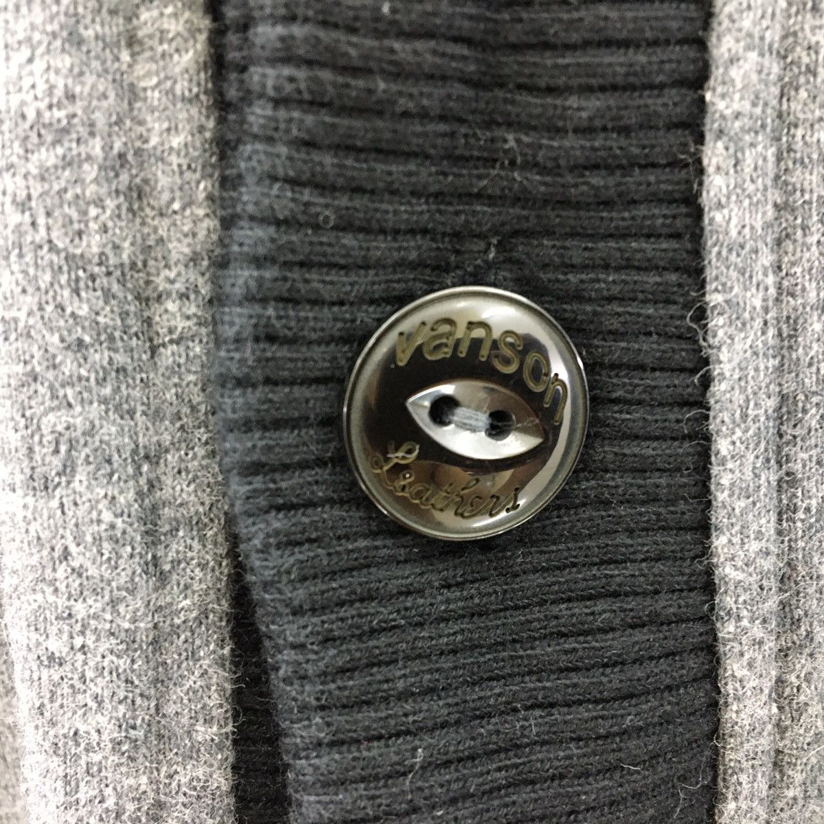 Vanson Leathers Vanson Leather Button down Sweatshirt Embroidered Big Logo Size US S / EU 44-46 / 1 - 13 Thumbnail
