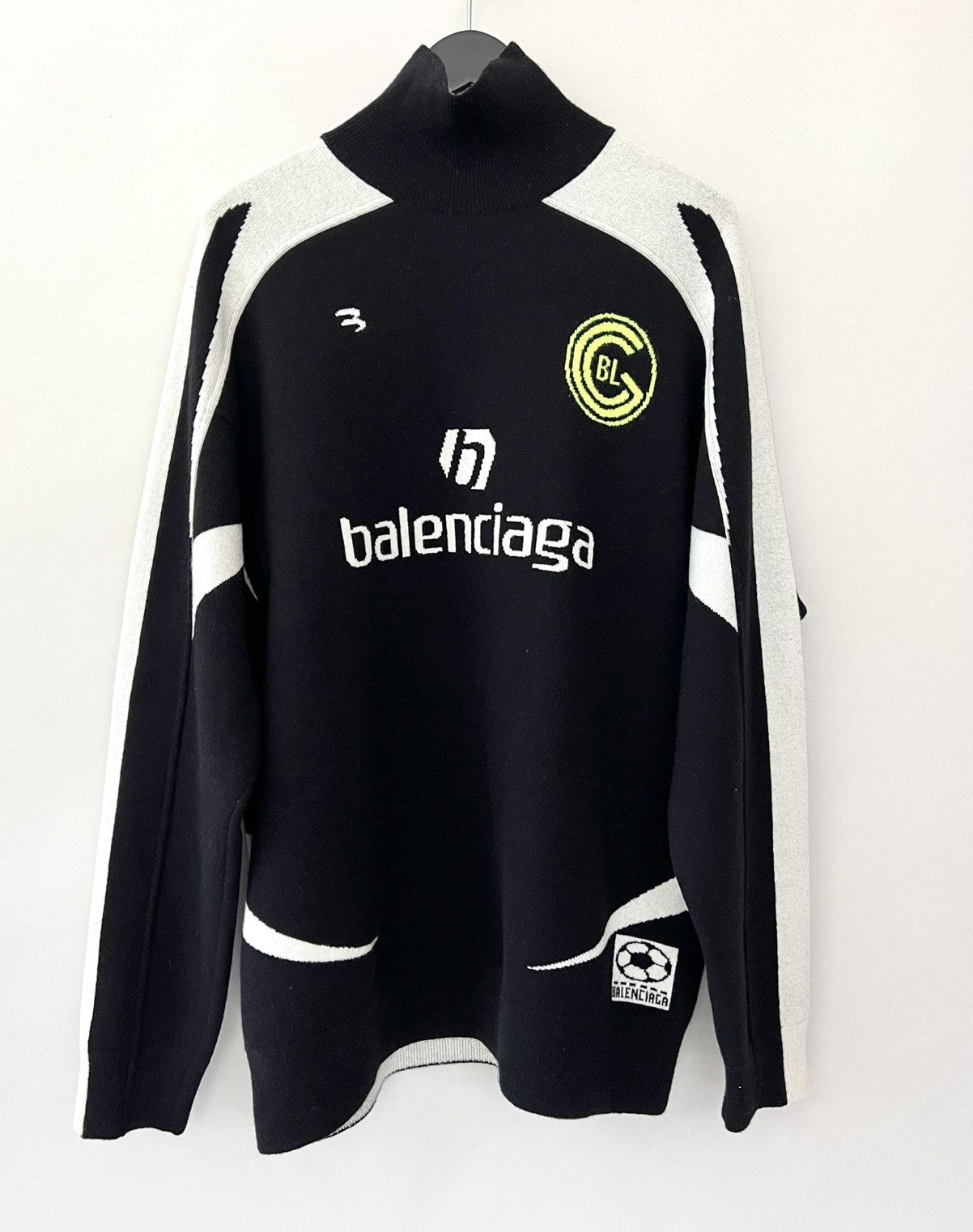 Balenciaga 💥SUPER RARE💥 Wool and Cashmere Oversized Soccer Sweater Size US S / EU 44-46 / 1 - 1 Thumbnail