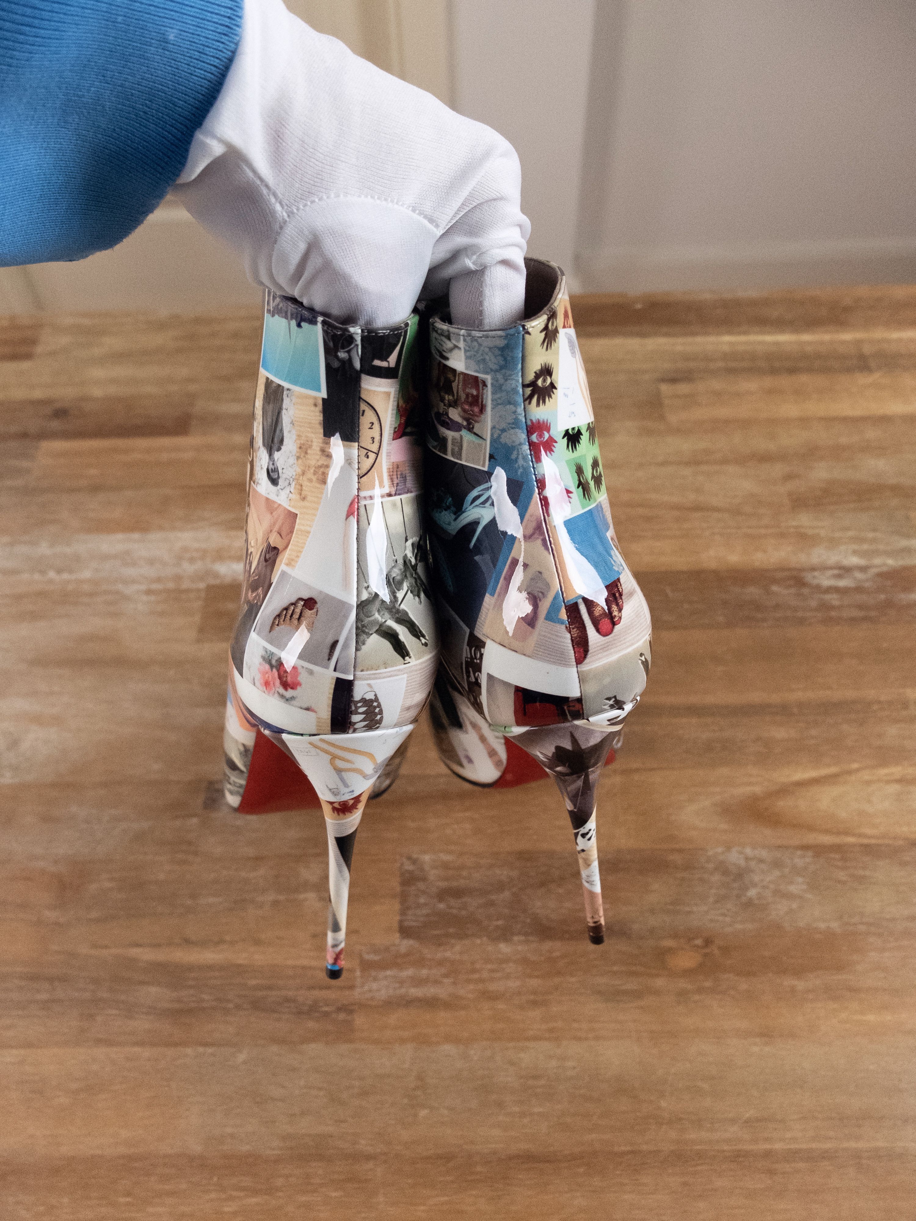 Christian Louboutin CHRISTIAN LOUBOUTIN So Kate white patent leather ankle boots Size US 9 / IT 39 - 6 Thumbnail