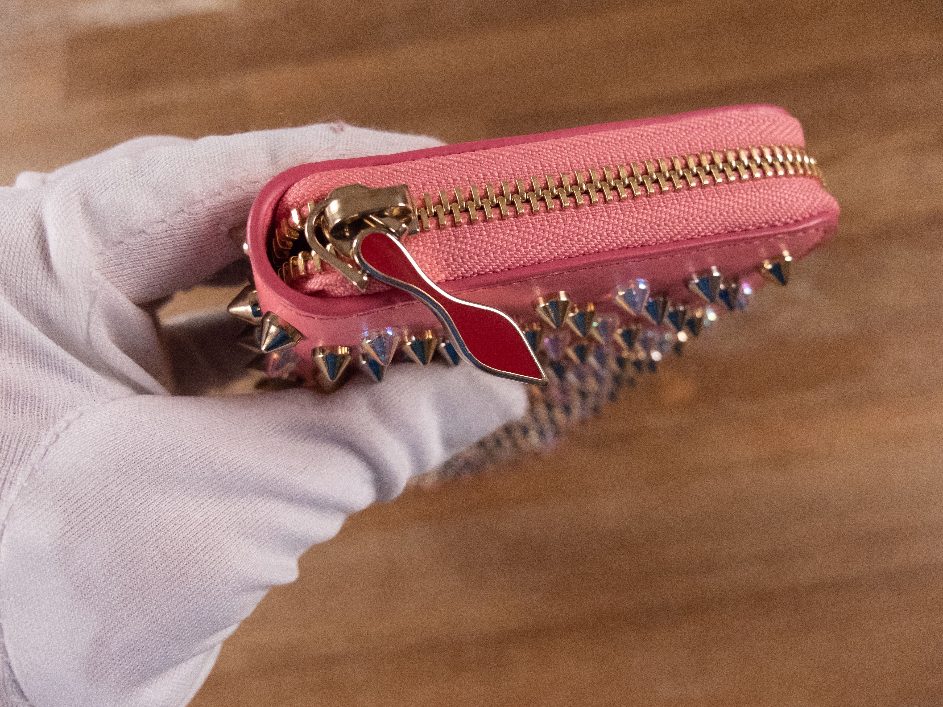 Christian Louboutin CHRISTIAN LOUBOUTIN Panettone pink leather spikes zip wallet Size ONE SIZE - 4 Thumbnail