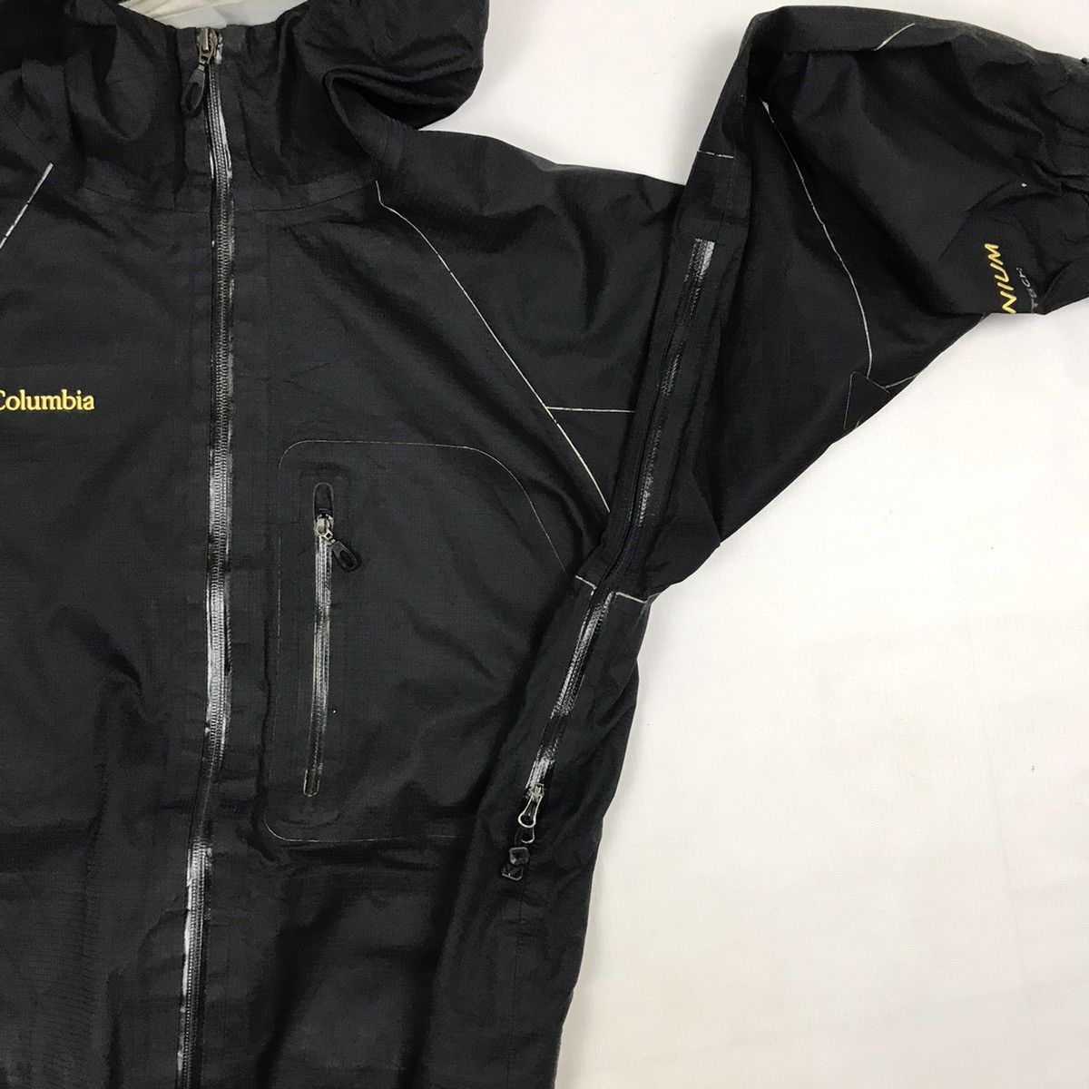 Columbia × Vintage Vintage Columbia Hoodie Waterproof Jacket Size US M / EU 48-50 / 2 - 8 Thumbnail