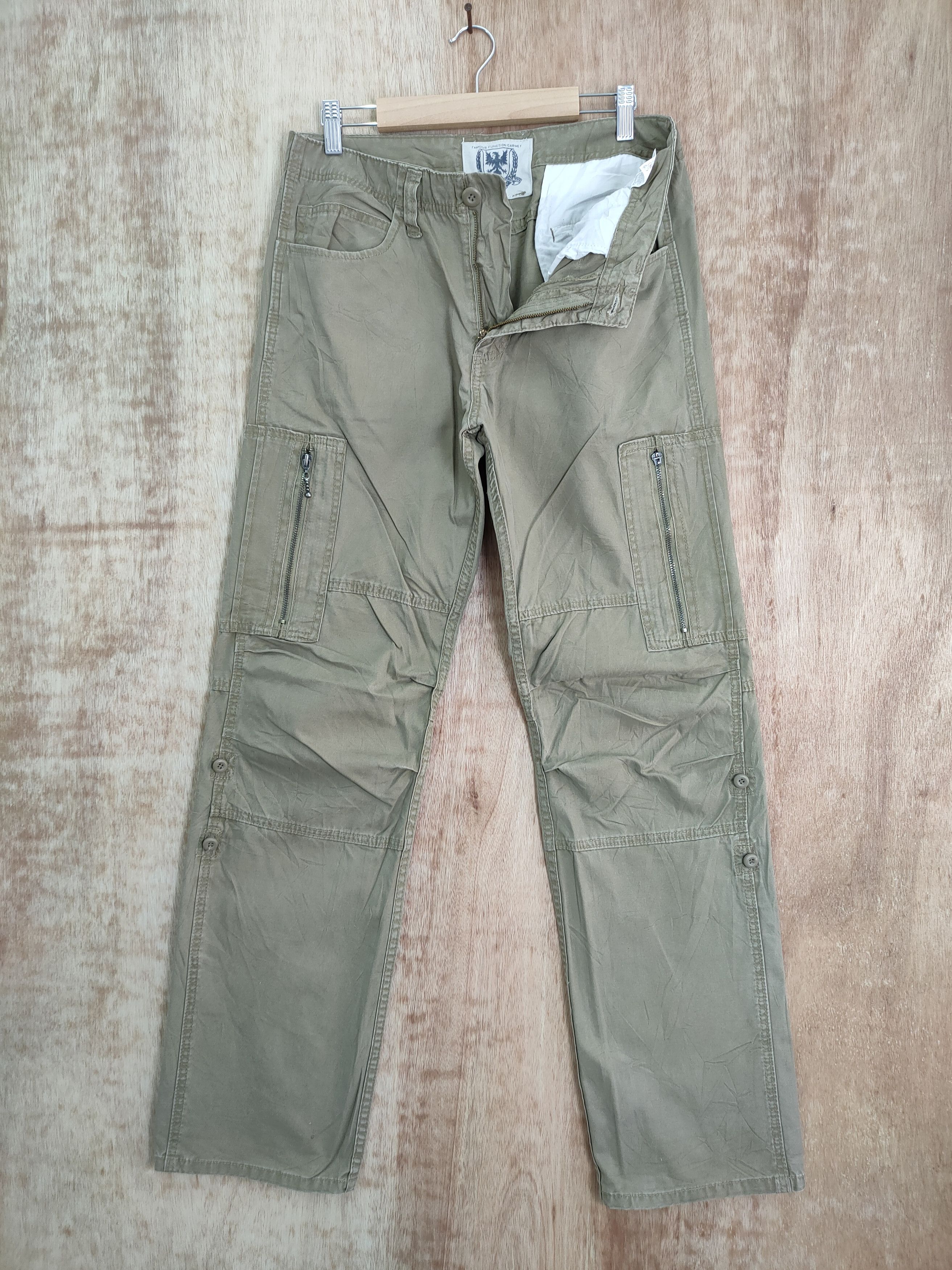 Japanese Brand × Vintage FAMOUS FUNCTION GARMENT CARGO PANTS Size US 32 / EU 48 - 1 Thumbnail