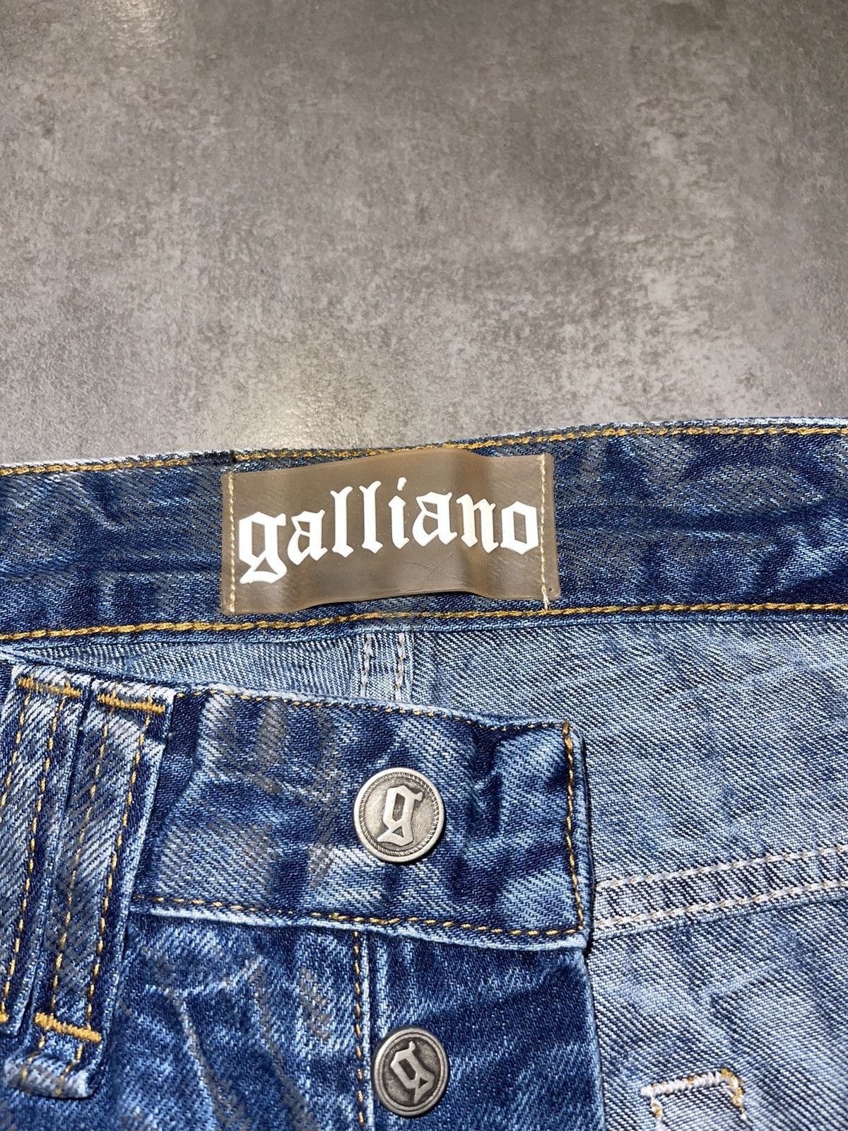 John Galliano Galliano Distressed Waxed Denim Pants Size US 29 - 13 Thumbnail