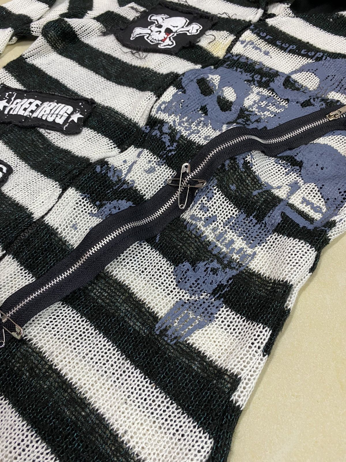 Japanese Brand Mad Punk🔥Japanese Brand Long Drug Honey Slim Hoodie Size US XS / EU 42 / 0 - 3 Thumbnail
