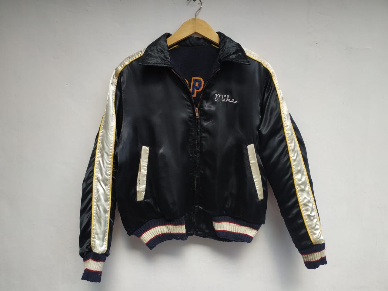 Japanese Brand Fit S to M, Vintage Reversible Wool-Rayon Sukajan Jacket Size US M / EU 48-50 / 2 - 4 Thumbnail