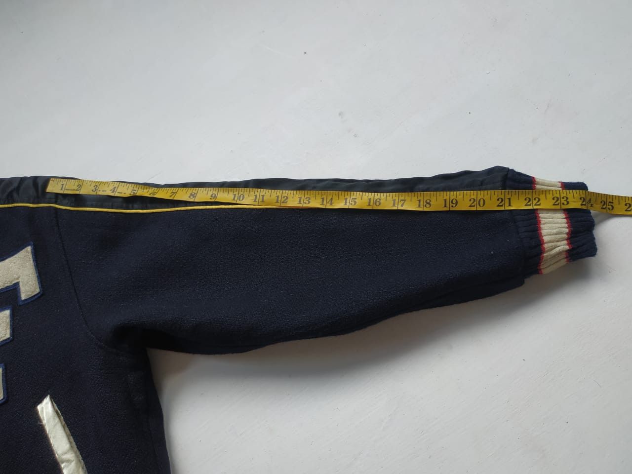 Japanese Brand Fit S to M, Vintage Reversible Wool-Rayon Sukajan Jacket Size US M / EU 48-50 / 2 - 23 Thumbnail