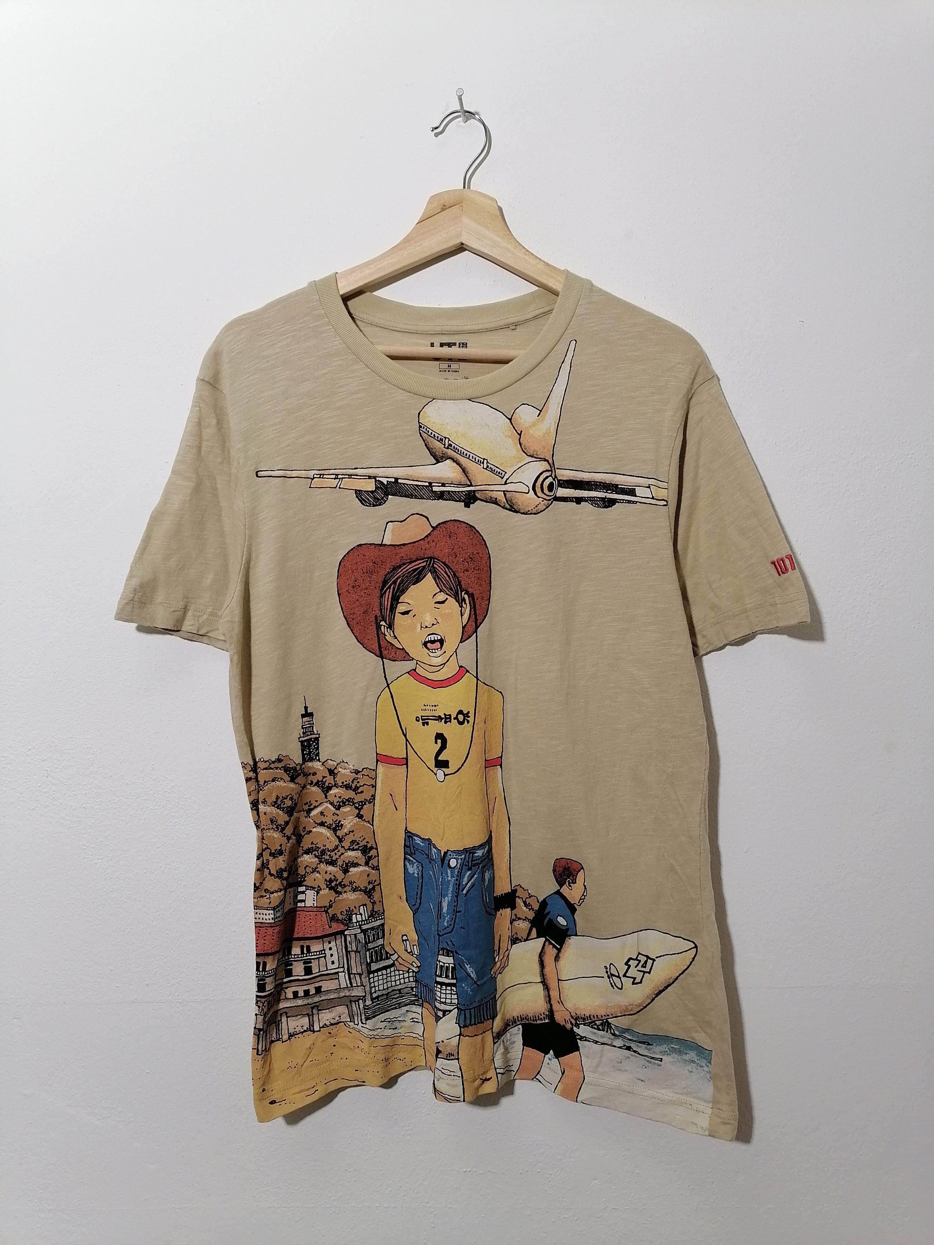 Uniqlo Uniqlo X Nicolas de Crecy Tee Size US M / EU 48-50 / 2 - 1 Thumbnail