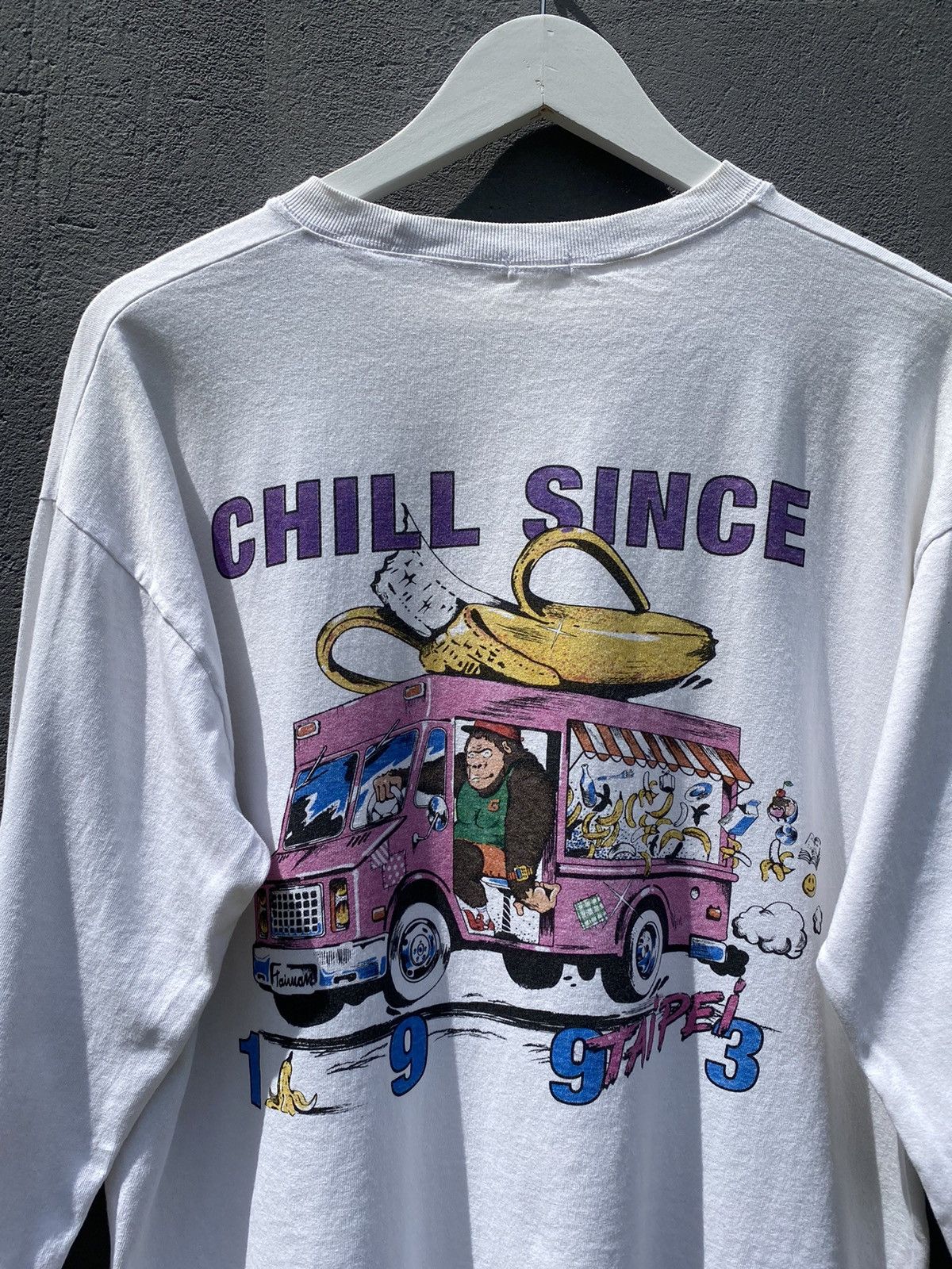 Band Tees Vintage 90s Chill Since Taipei Damned Gorilla Graphic Tee Size US M / EU 48-50 / 2 - 2 Thumbnail