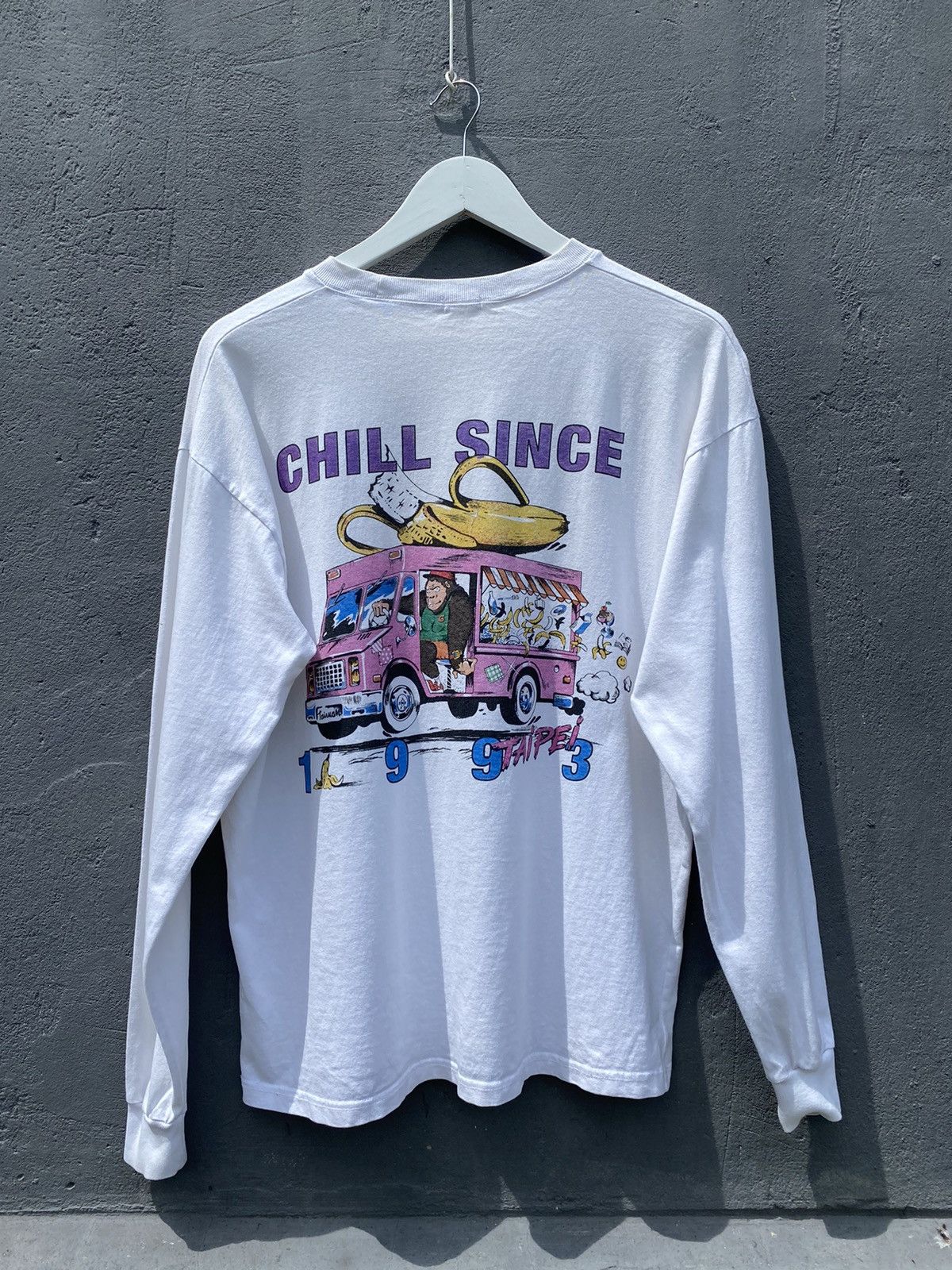 Band Tees Vintage 90s Chill Since Taipei Damned Gorilla Graphic Tee Size US M / EU 48-50 / 2 - 1 Thumbnail