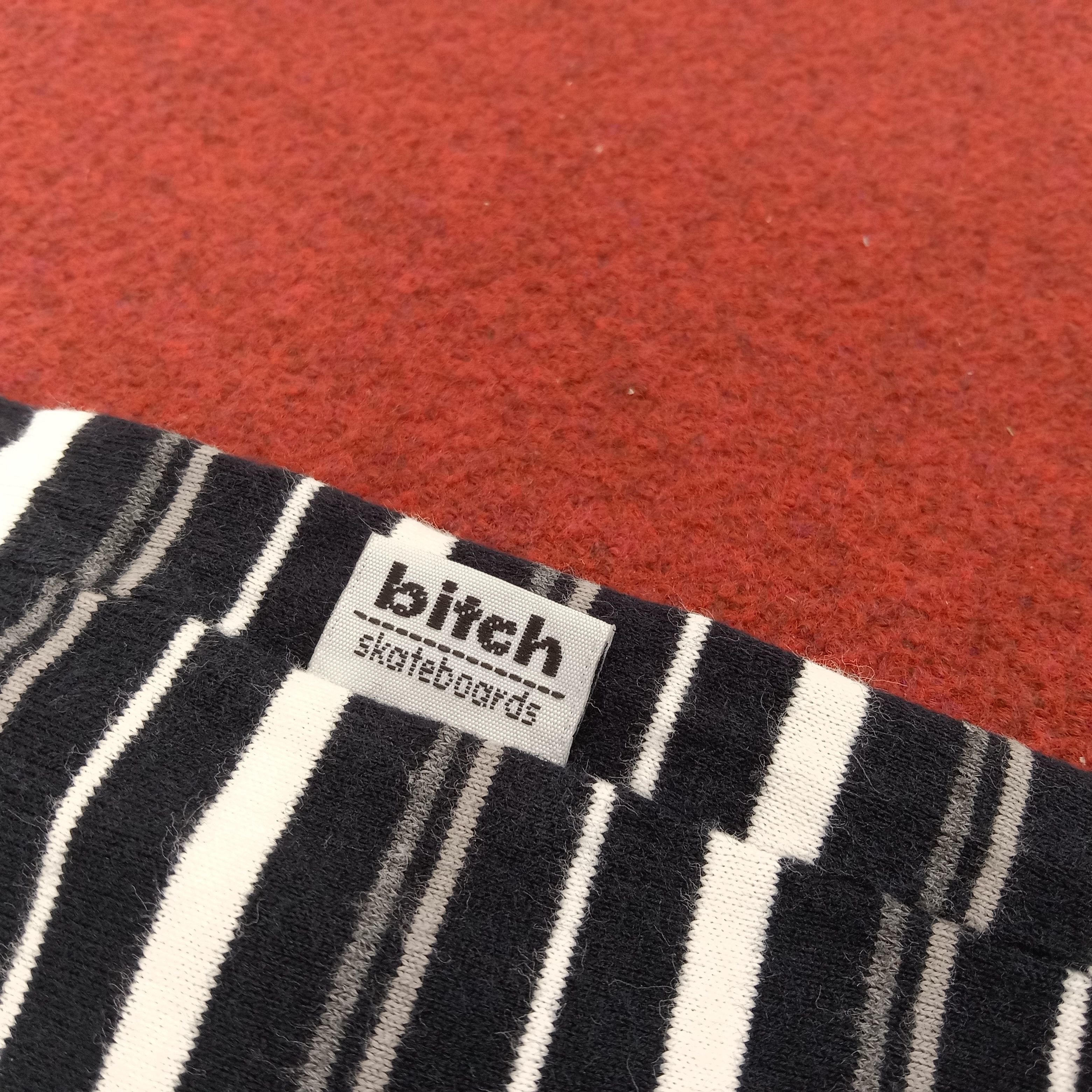 Vintage Bitch Skateboards Stripes Design Vintage Tshirt Size US S / EU 44-46 / 1 - 8 Thumbnail