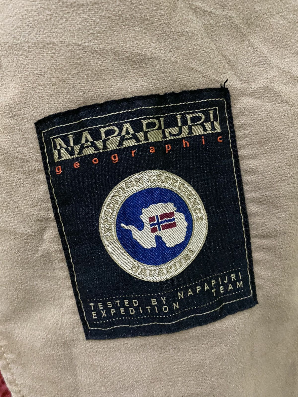Napapijri NAPAPIJIRI GEOGRAPHIC JACKET Size US M / EU 48-50 / 2 - 15 Thumbnail
