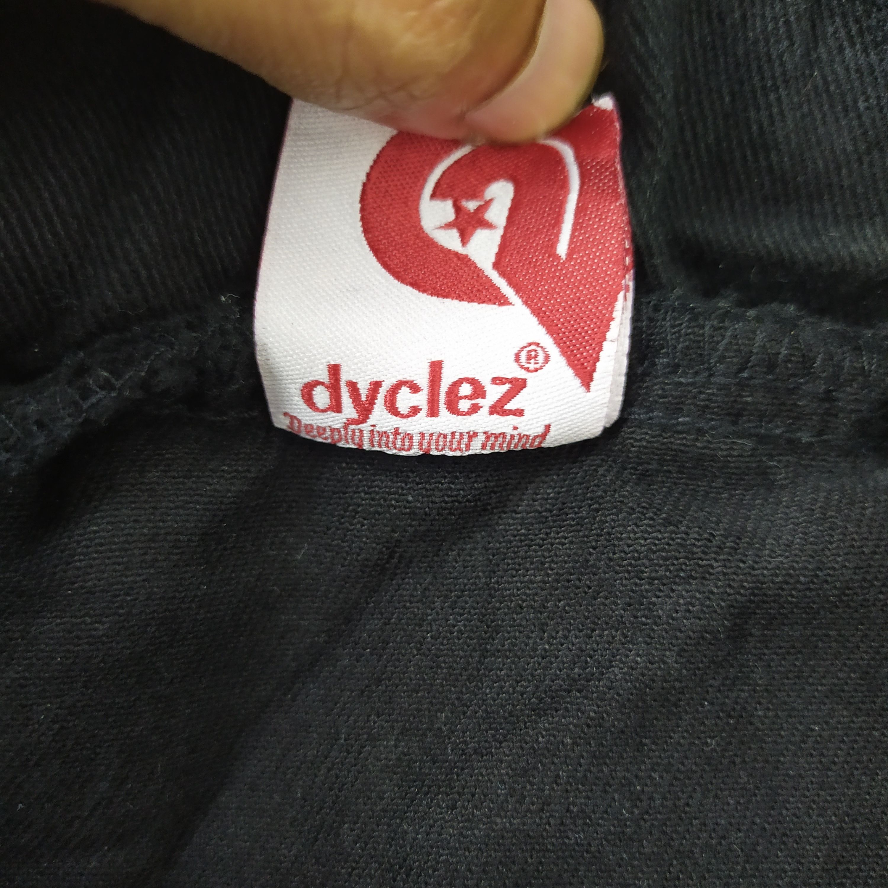 Japanese Brand VINTAGE DYCLEZ BLACK CARGO EASY PANTS Size US 29 - 12 Thumbnail