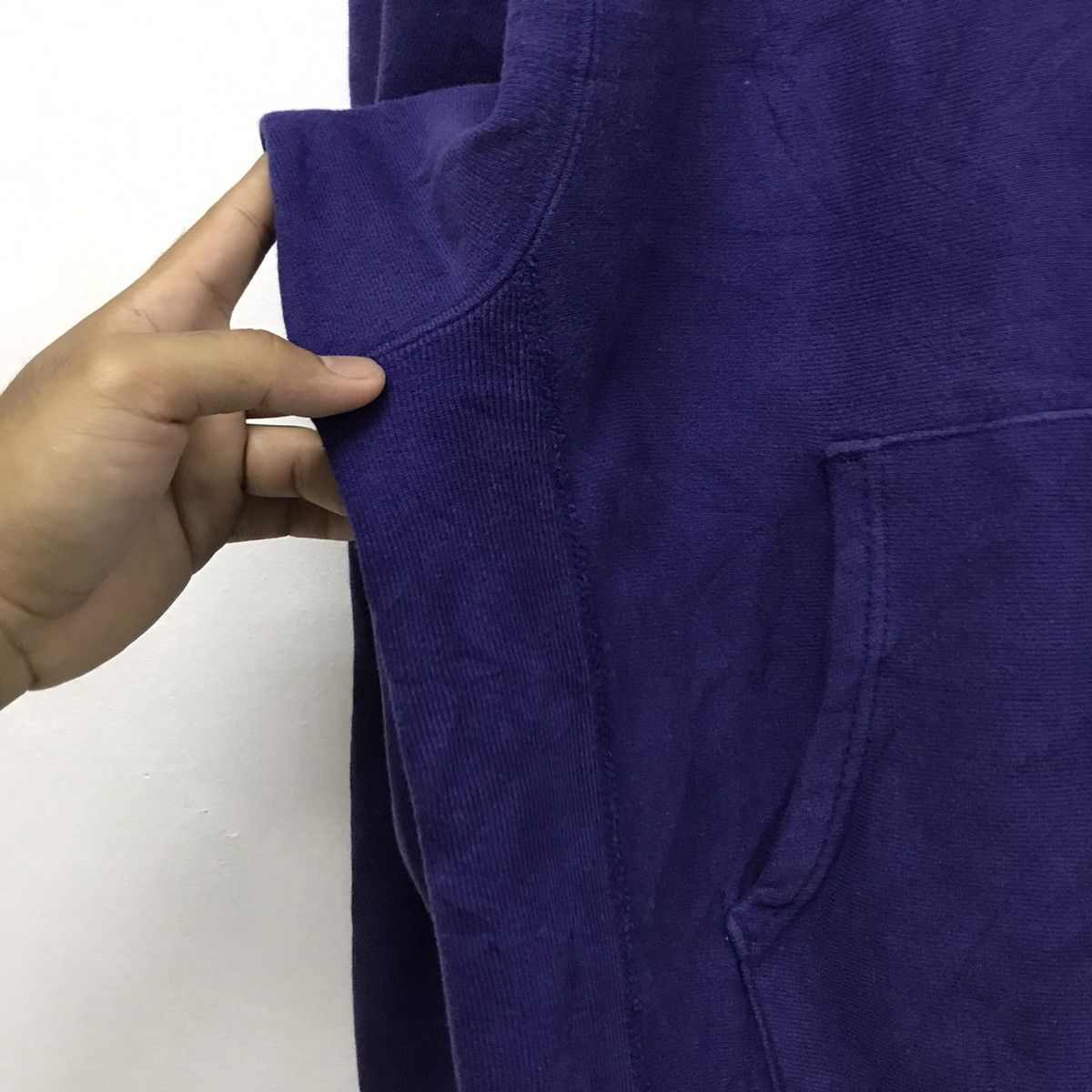Champion Vintage 90s Champion Faded Purple Reverse Weave Sweatshirt Size US M / EU 48-50 / 2 - 3 Thumbnail