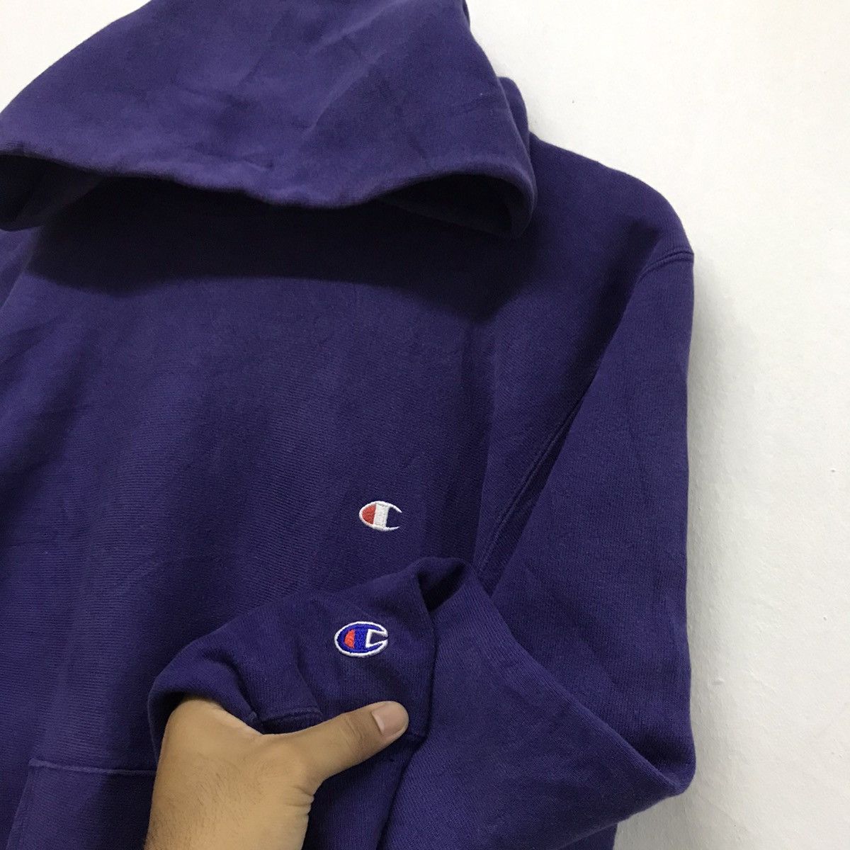 Champion Vintage 90s Champion Faded Purple Reverse Weave Sweatshirt Size US M / EU 48-50 / 2 - 2 Thumbnail