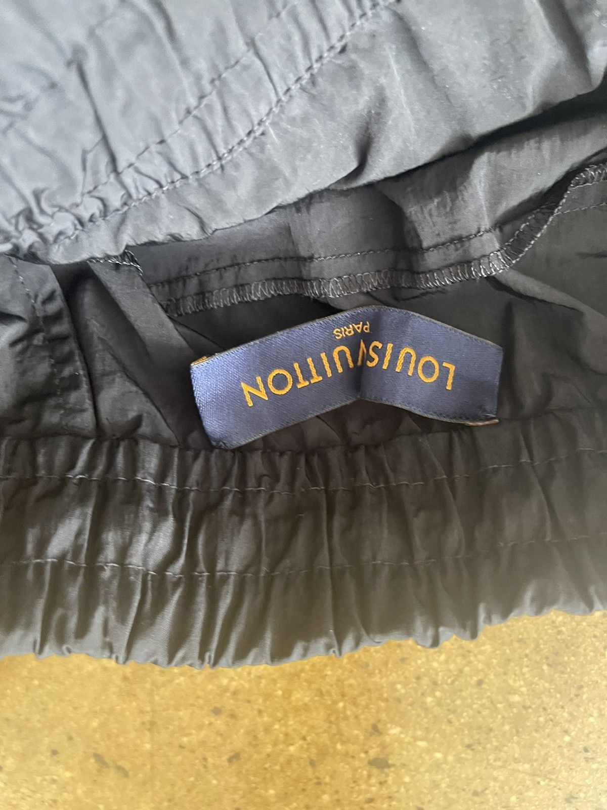 Louis Vuitton Louis Vuitton 2054 Shorts Size US 34 / EU 50 - 9 Thumbnail