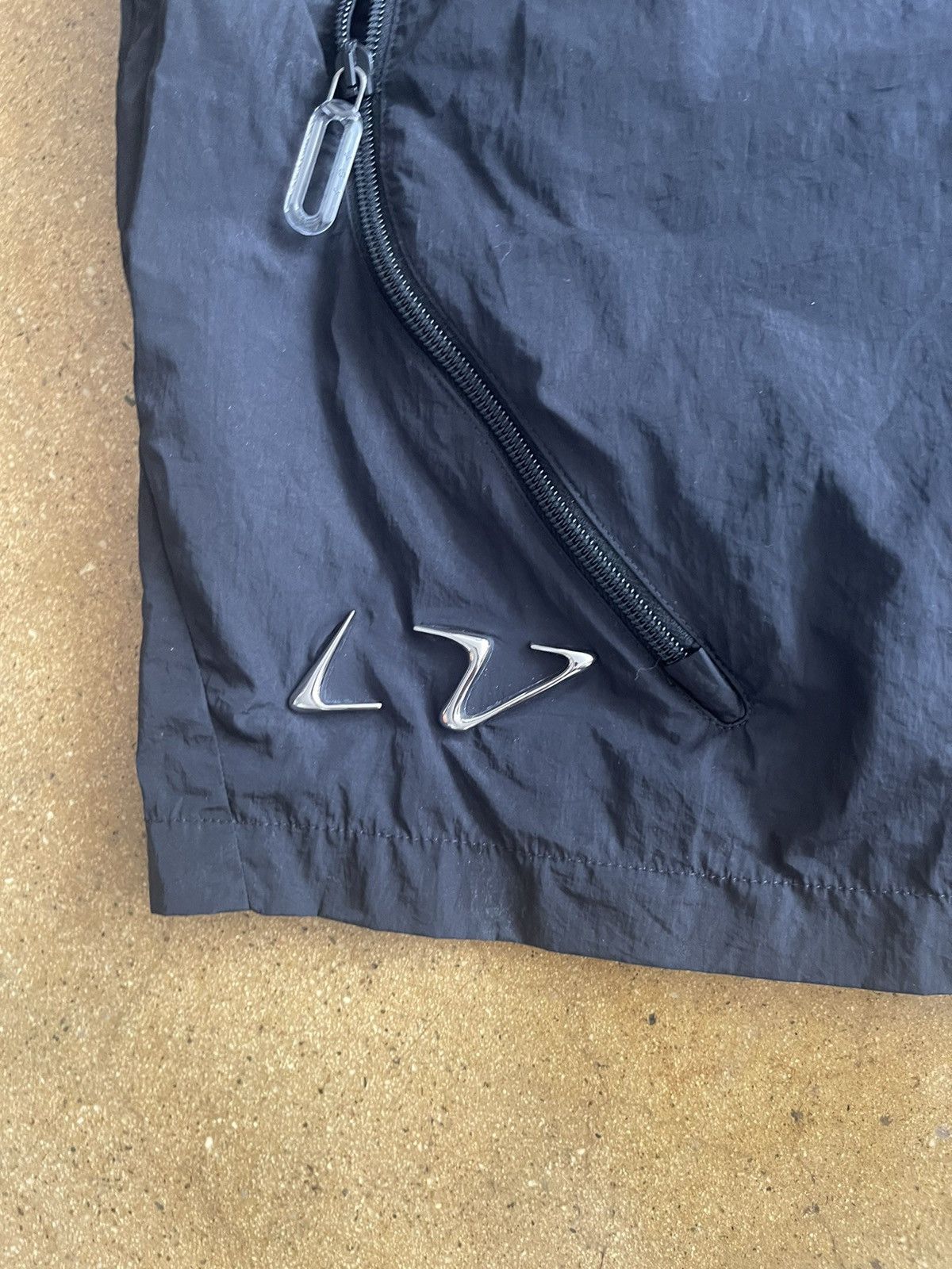 Louis Vuitton Louis Vuitton 2054 Shorts Size US 34 / EU 50 - 3 Thumbnail