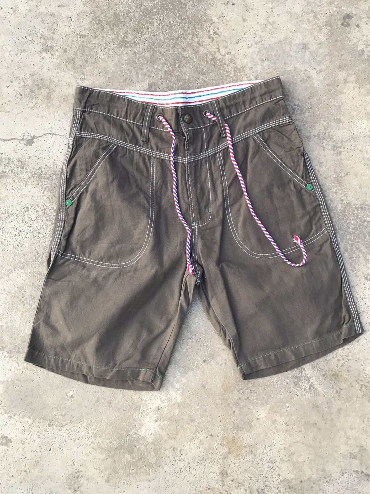 Edwin × Japanese Brand Super Rare and Nice design edwin checked shorts pants Size US 32 / EU 48 - 1 Thumbnail