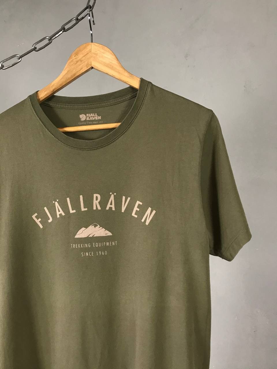 Fjallraven Fjallraven outdoor streetwear center logo tee Size US L / EU 52-54 / 3 - 2 Thumbnail