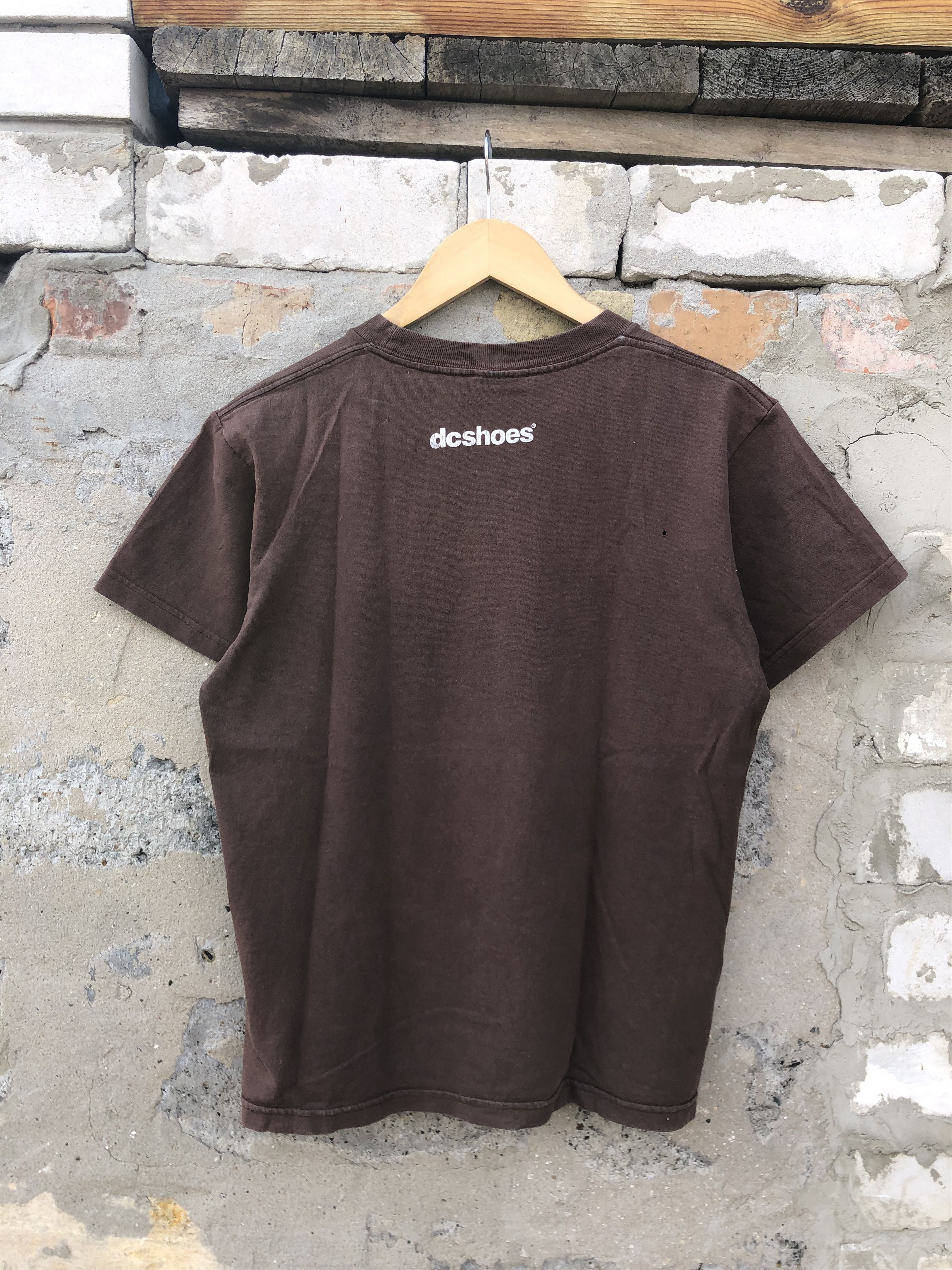 DC Vintage 90's DC Shoes Skateboard Sun Faded t-shirt Size US M / EU 48-50 / 2 - 3 Thumbnail