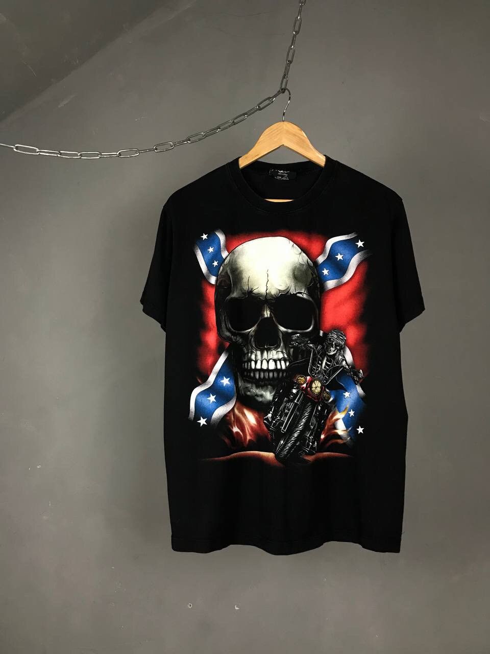 Vintage Skulls vintage rock overprinted tee Size US L / EU 52-54 / 3 - 1 Thumbnail