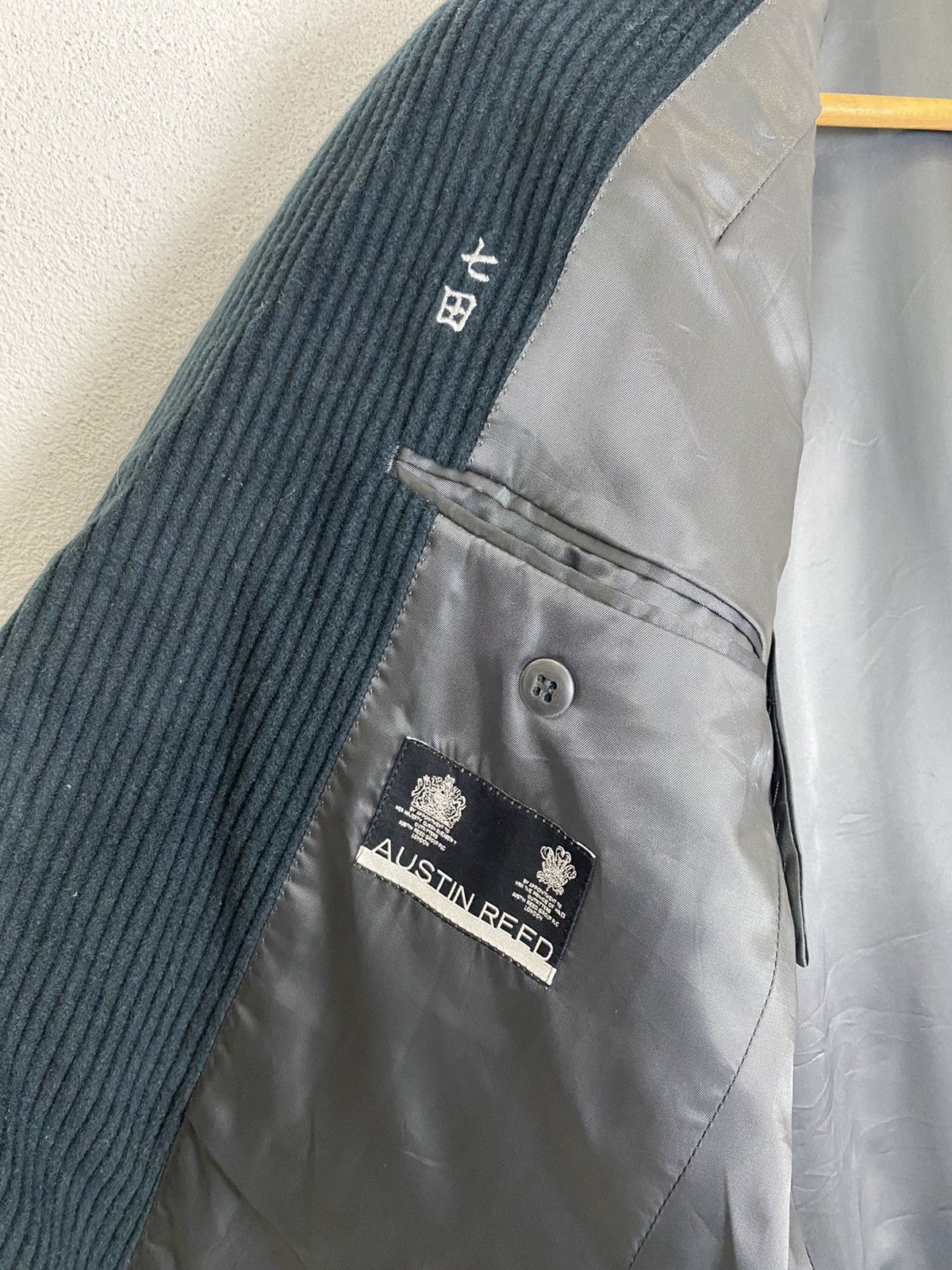 Austin Reed Austin Reed Limited Corduroy Jacket Size US M / EU 48-50 / 2 - 7 Thumbnail