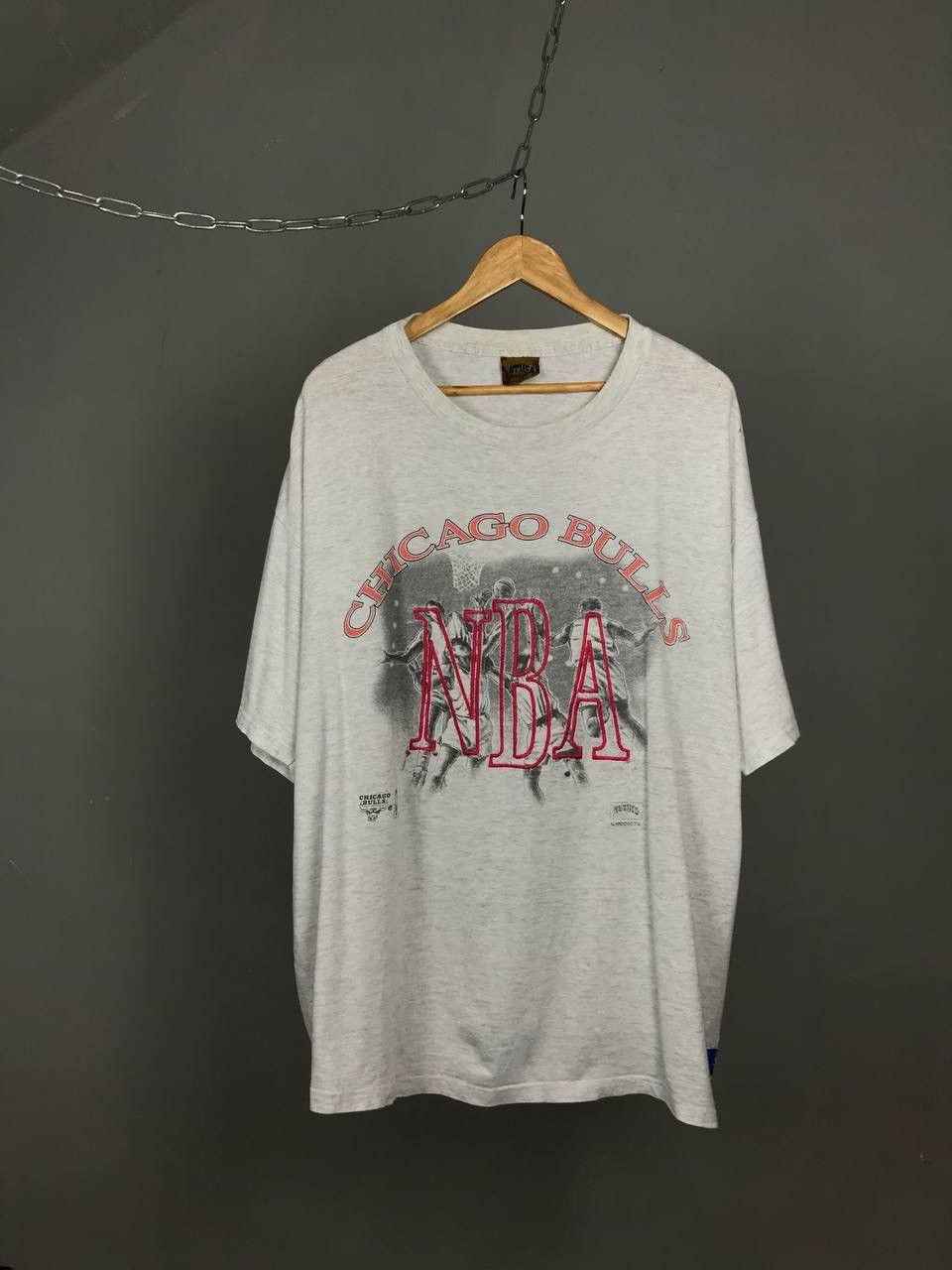 NBA Chicago Bulls NBA vintage made in USA tee Size US XL / EU 56 / 4 - 1 Thumbnail