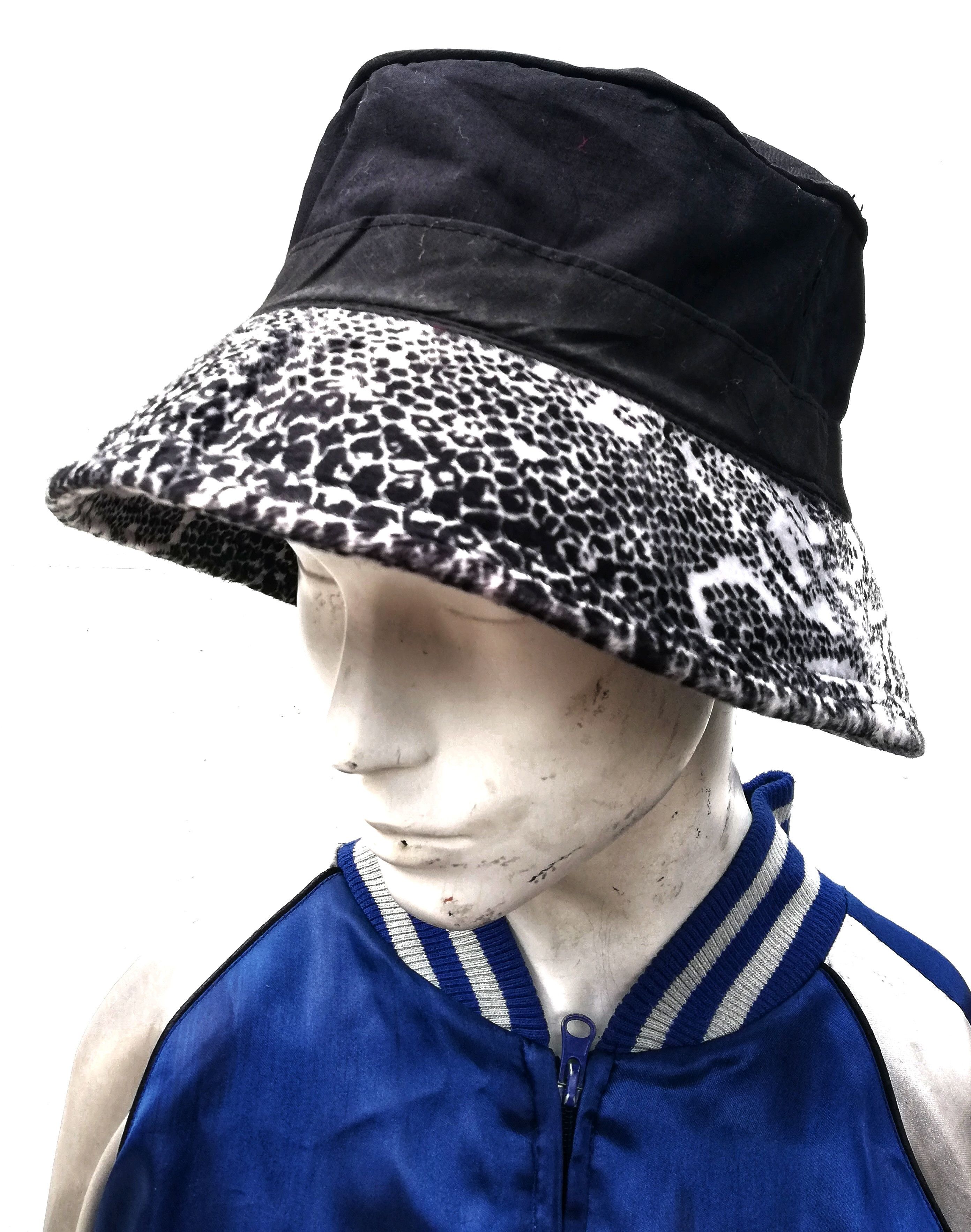 Designer 🔥Ondal🇰🇷 Design Lynx Leopard Print Velboa Fur Bucket Hat Size ONE SIZE - 7 Thumbnail