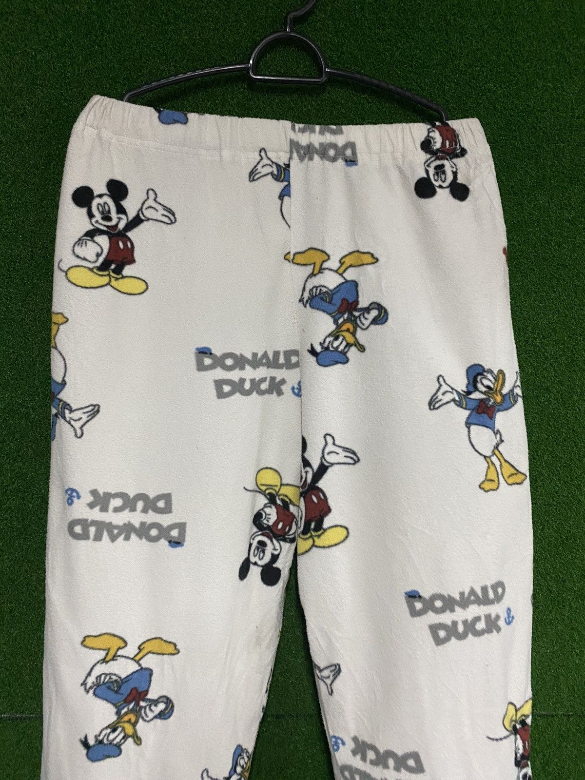 Cartoon Network × Mickey Mouse MICKEY MOUSE x DONALD DUCK FLEECE PANT Size US 30 / EU 46 - 3 Thumbnail