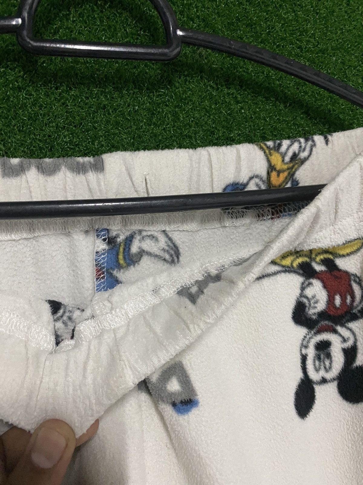 Cartoon Network × Mickey Mouse MICKEY MOUSE x DONALD DUCK FLEECE PANT Size US 30 / EU 46 - 6 Thumbnail