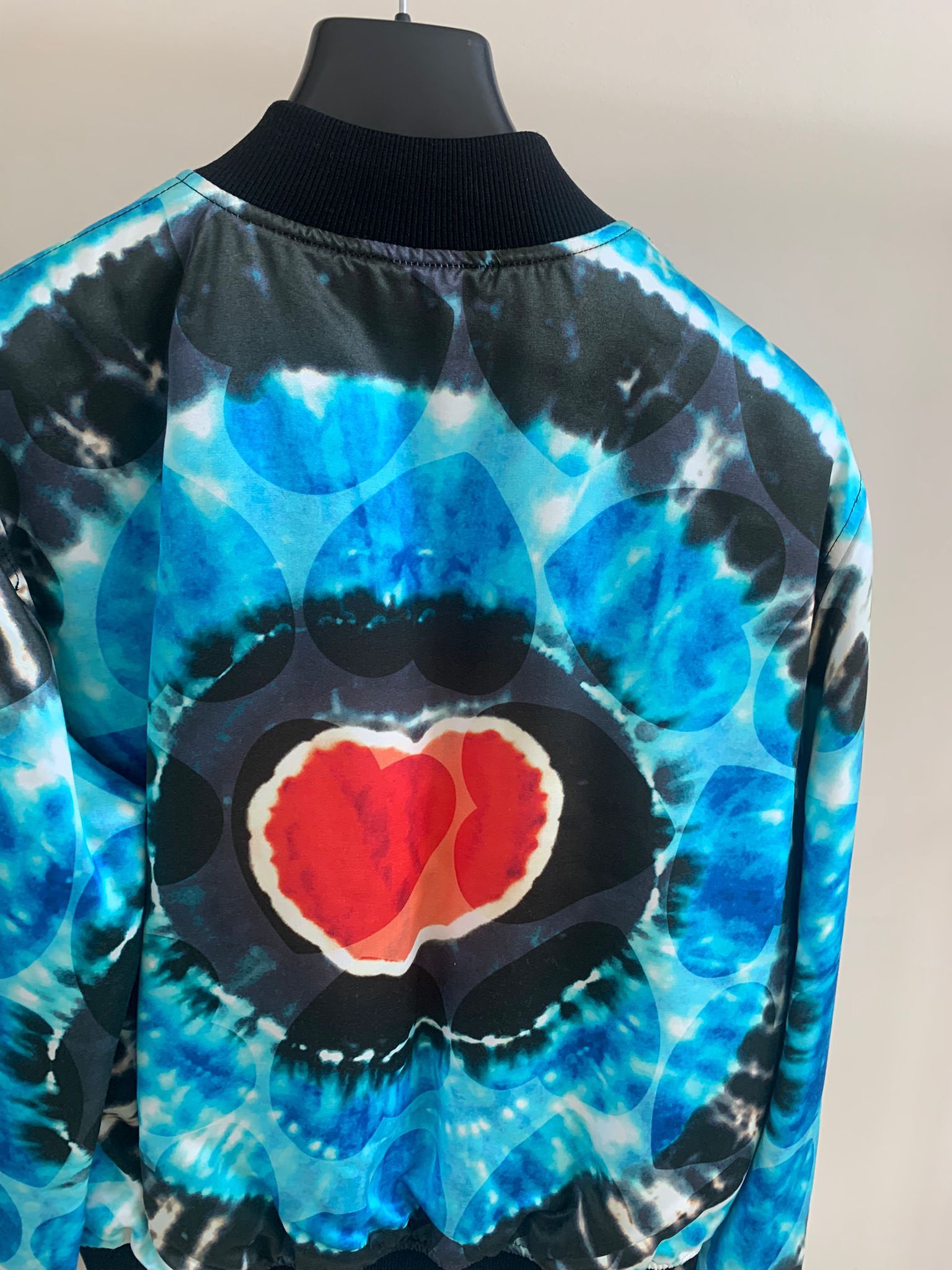 Amiri Hearts Tye Dye Bomber Jacket in Blue Tye Dye Size US M / EU 48-50 / 2 - 6 Thumbnail