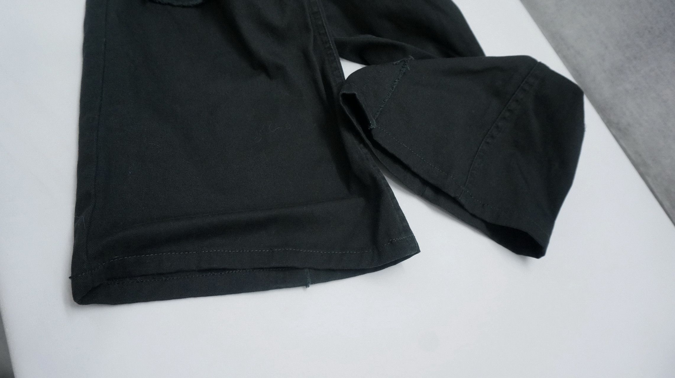 Japanese Brand 🇯🇵 ROOT THREE 🇯🇵 Low Rise Flared Leg Black Cargo Pants Size US 30 / EU 46 - 22 Thumbnail