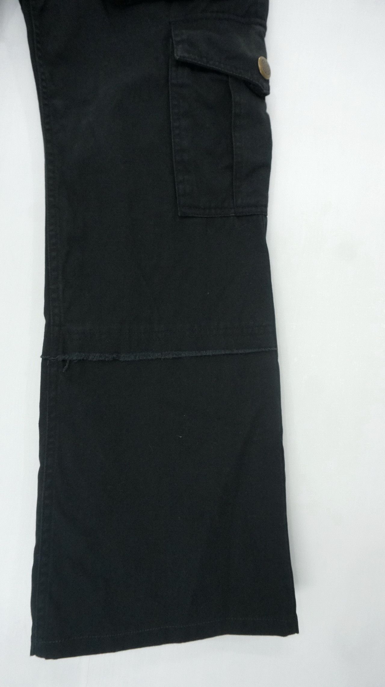 Japanese Brand 🇯🇵 ROOT THREE 🇯🇵 Low Rise Flared Leg Black Cargo Pants Size US 30 / EU 46 - 7 Thumbnail
