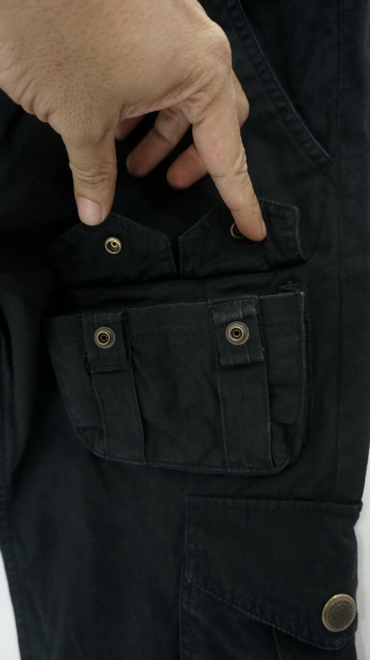 Japanese Brand 🇯🇵 ROOT THREE 🇯🇵 Low Rise Flared Leg Black Cargo Pants Size US 30 / EU 46 - 14 Thumbnail