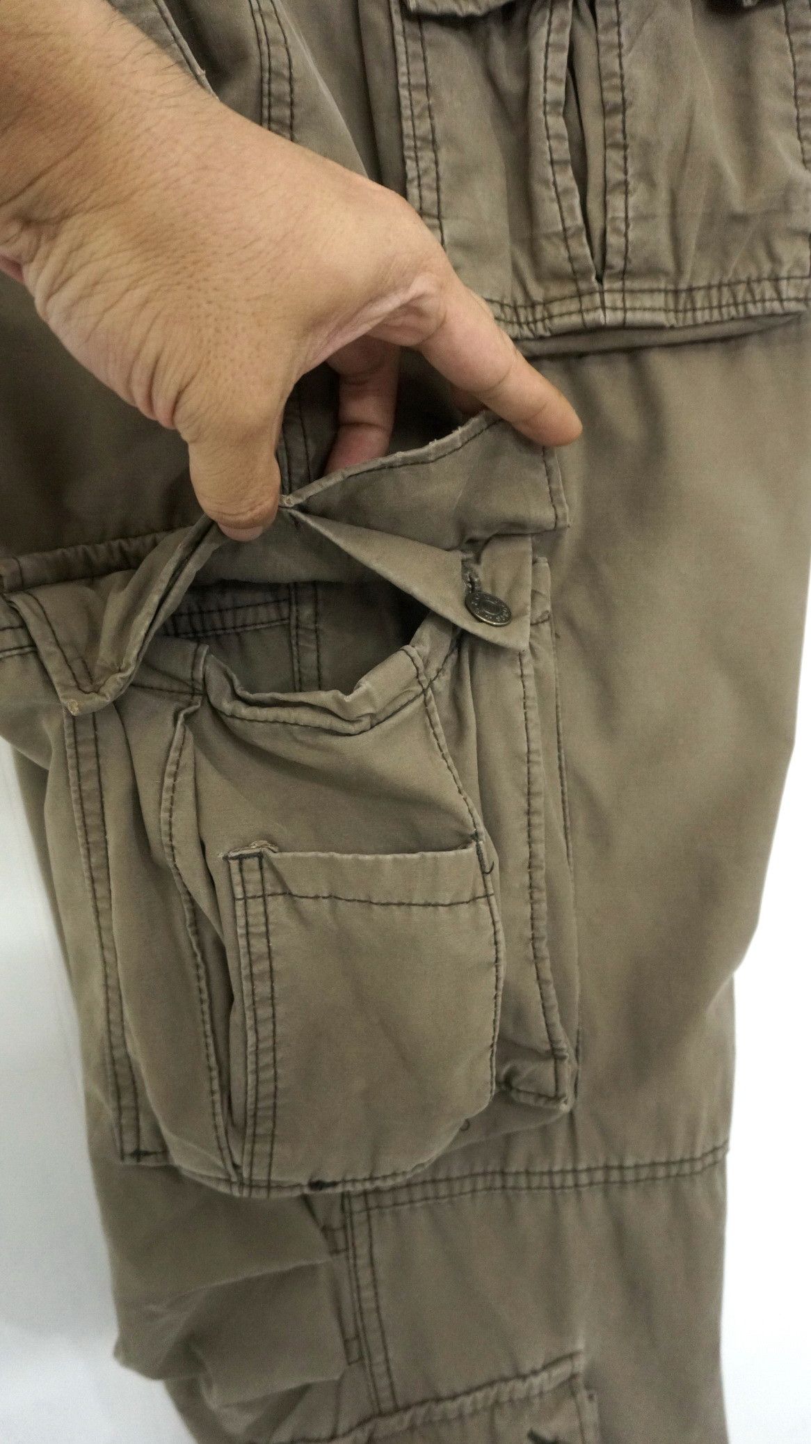 Japanese Brand Vintage R&G Worn out Multi Nine Pocket Tactical Cargo Pants Size US 31 - 11 Thumbnail