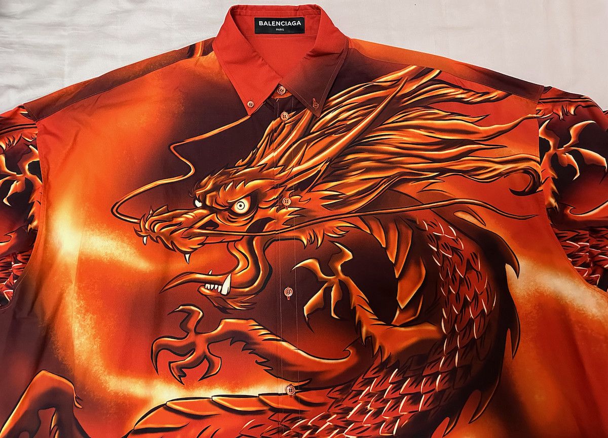 Balenciaga Balenciaga 18SS Oversize Dragon Shirt in Orange Size US S / EU 44-46 / 1 - 4 Thumbnail