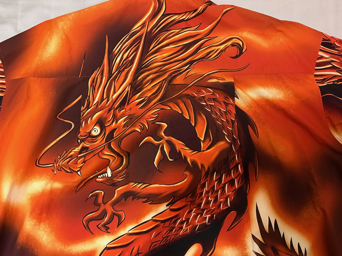 Balenciaga Balenciaga 18SS Oversize Dragon Shirt in Orange Size US S / EU 44-46 / 1 - 3 Thumbnail