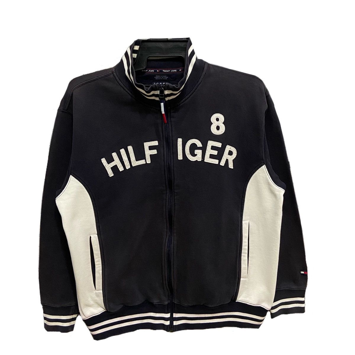 Tommy Jeans Tommy Jeans sweatshirt big design embroidered size S fit L Size US L / EU 52-54 / 3 - 1 Thumbnail