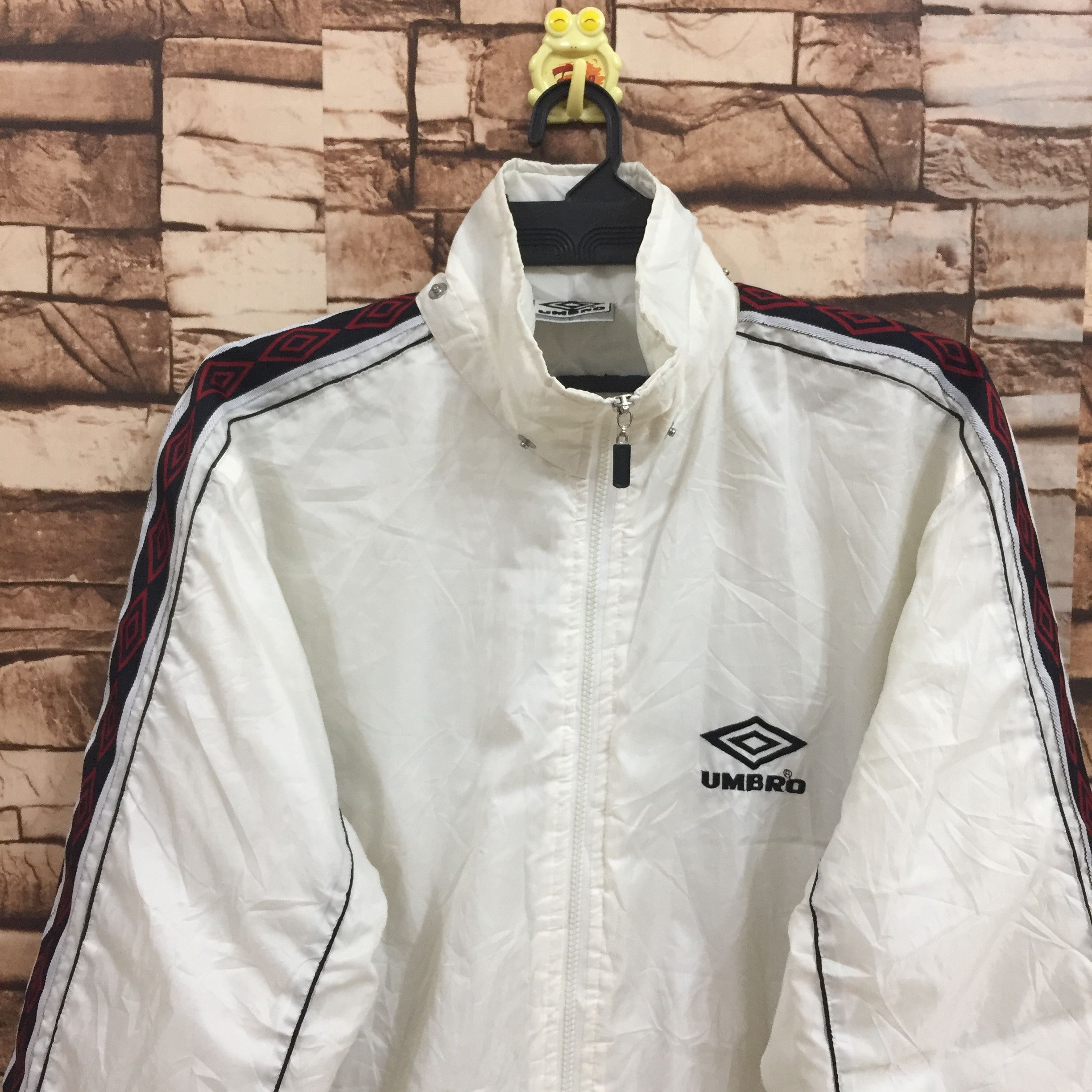 Umbro Vintage UMBRO long jacket embroidered big logo size L Size US L / EU 52-54 / 3 - 4 Thumbnail