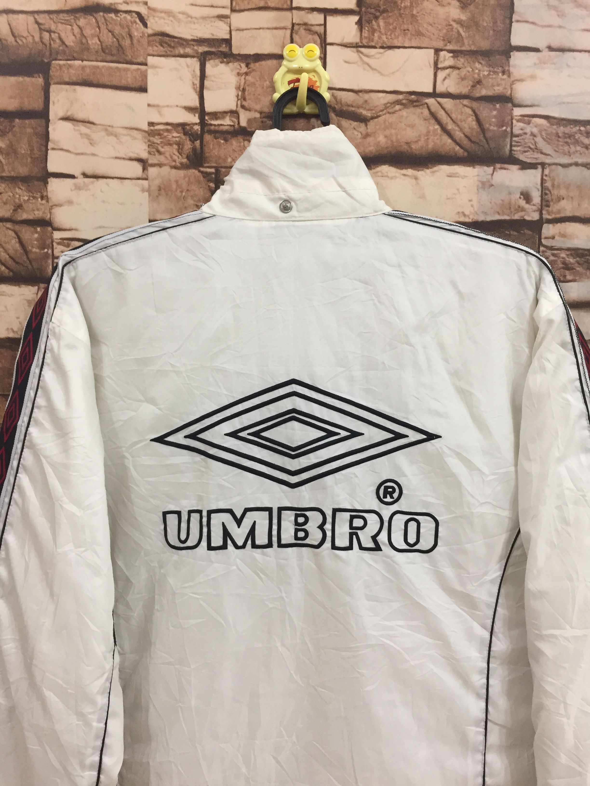 Umbro Vintage UMBRO long jacket embroidered big logo size L Size US L / EU 52-54 / 3 - 2 Thumbnail