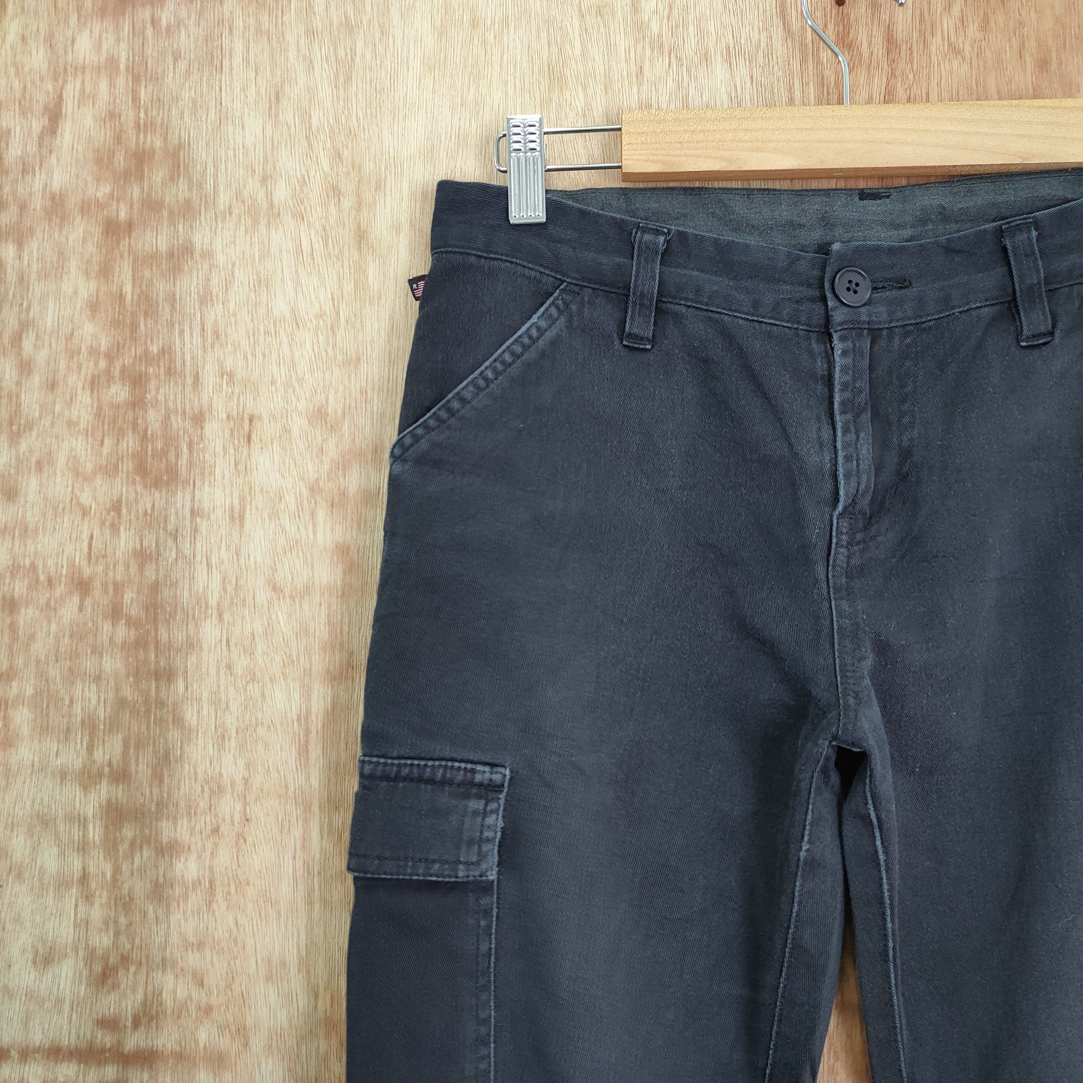 Japanese Brand JAPANESE BRAND FLARE CARGO PANTS Size US 26 / EU 42 - 10 Thumbnail