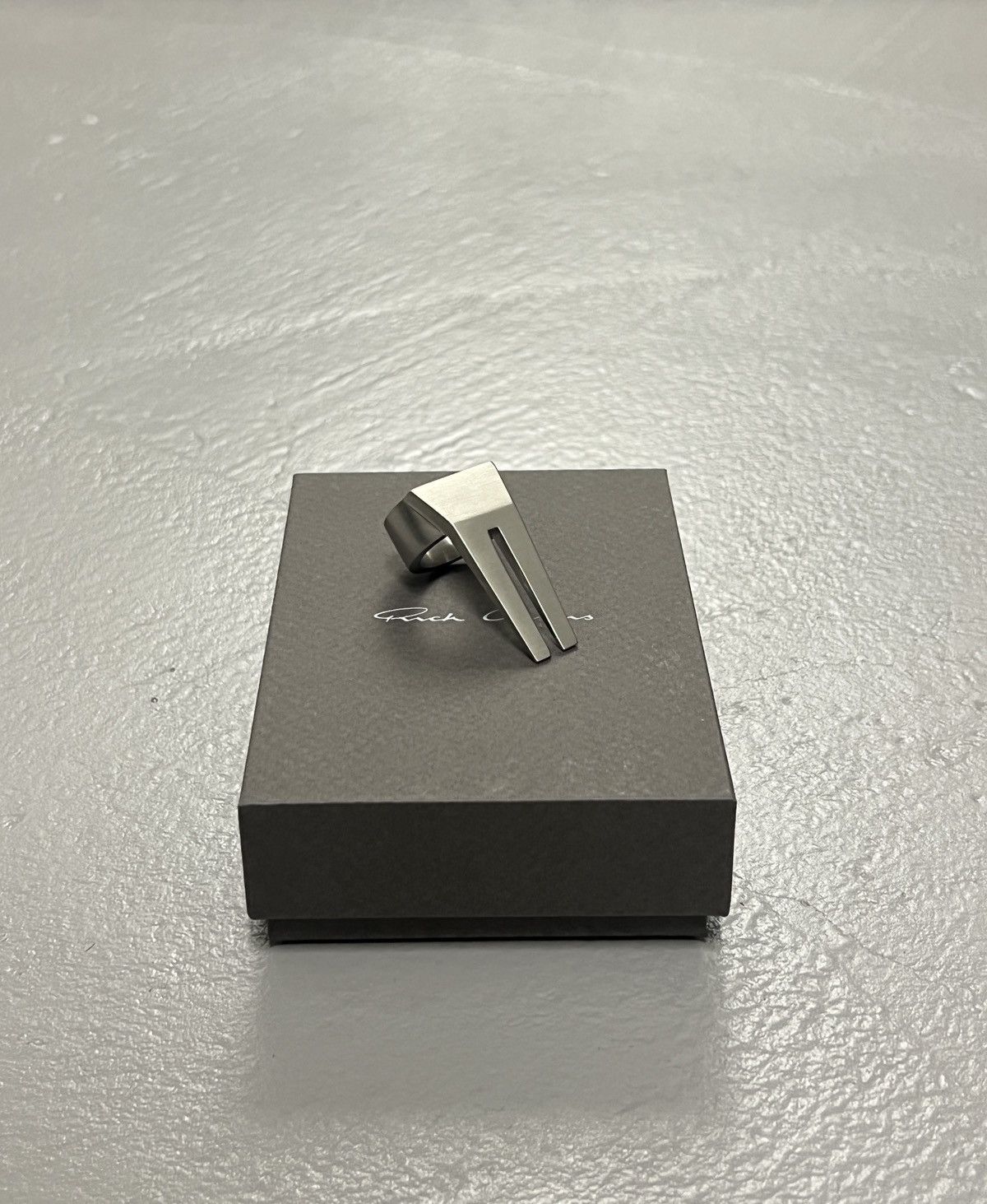 Rick Owens Silver Ring size 56 FW22 Strobe Size ONE SIZE - 1 Thumbnail