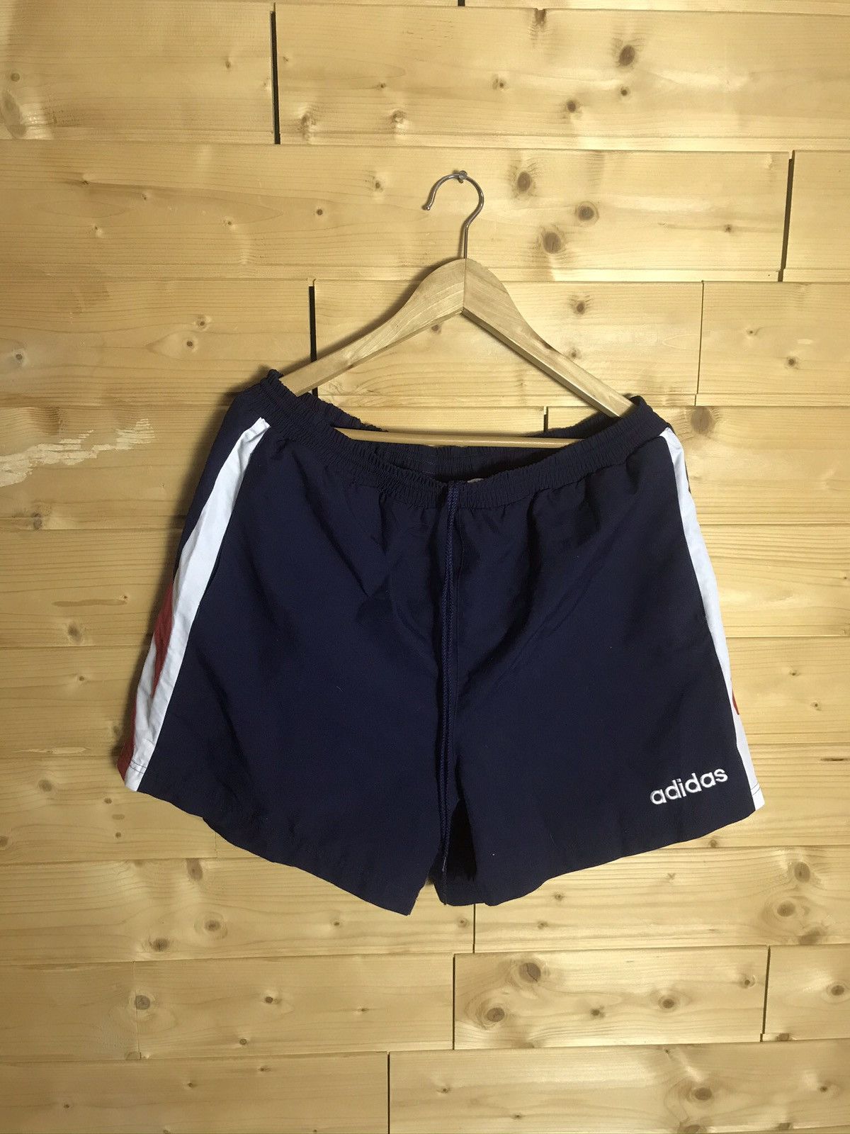 Vintage Vintage 90s Adidas shorts Size US 36 / EU 52 - 1 Thumbnail