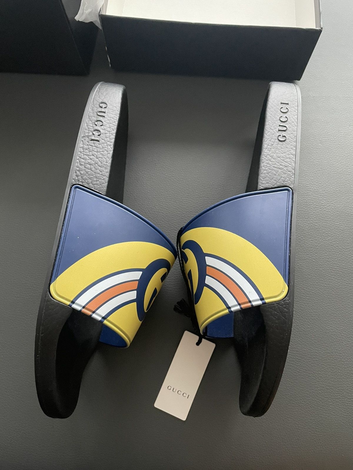 Gucci Iconic Runway Rare Gucci Logo Slides Sandal Slip on Shoes Size US 10.5 / EU 43-44 - 2 Thumbnail