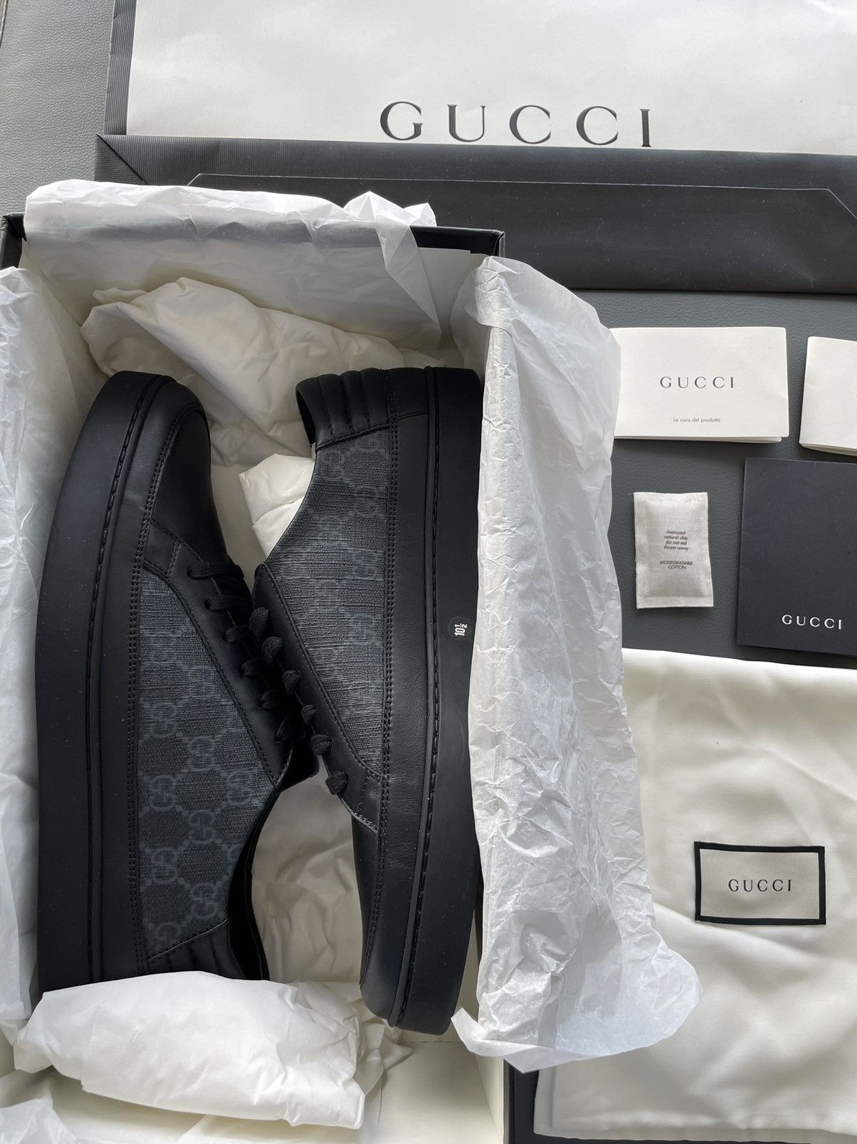 Gucci Rare Limited Edition Gucci Supreme Leather Low Top Sneakers Size US 11 / EU 44 - 15 Thumbnail