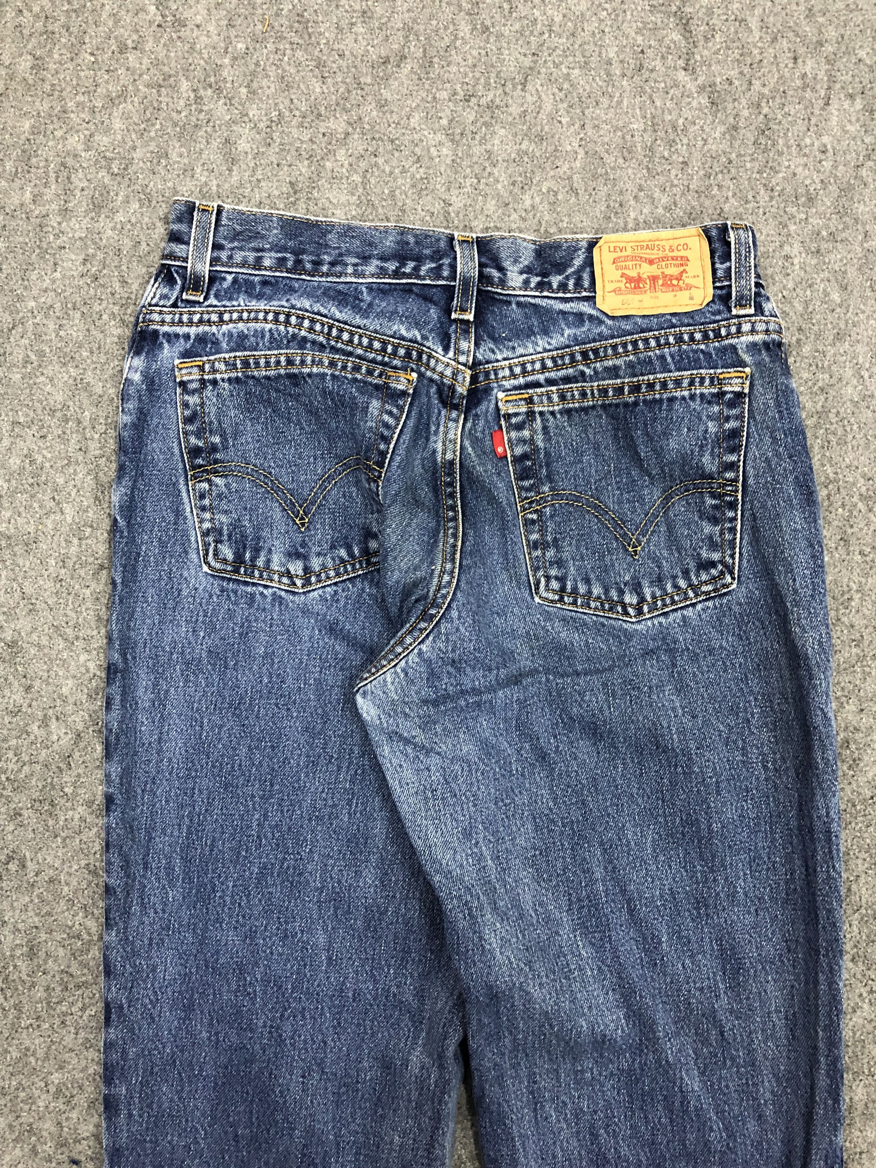 Levi's Vintage Levis 550 Faded Blue Women Jeans DP1110 Size US 30 / EU 46 - 4 Thumbnail