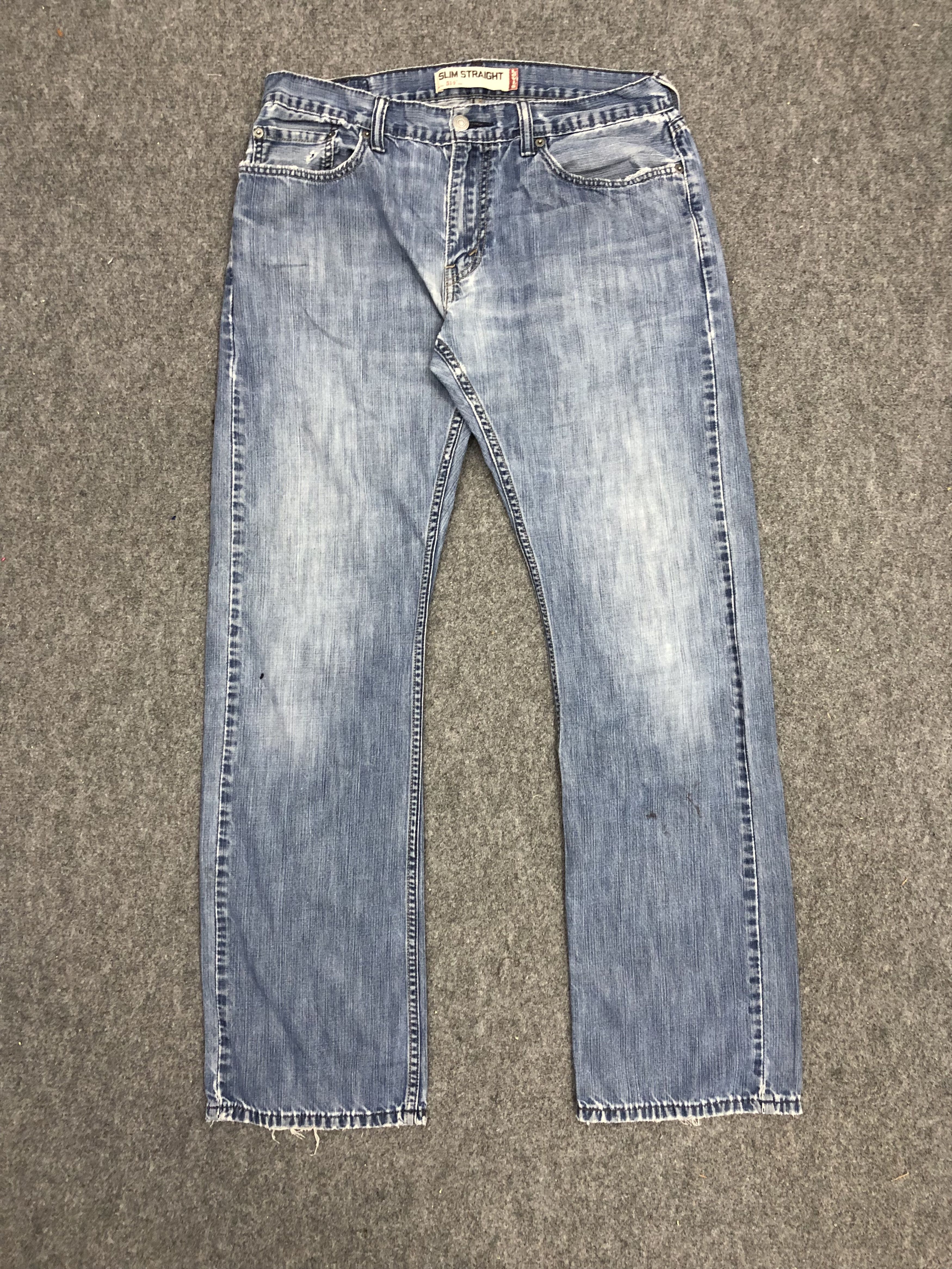 image of Levis 514 Faded Blue Jeans in Blue Denim, Men's (Size 33)