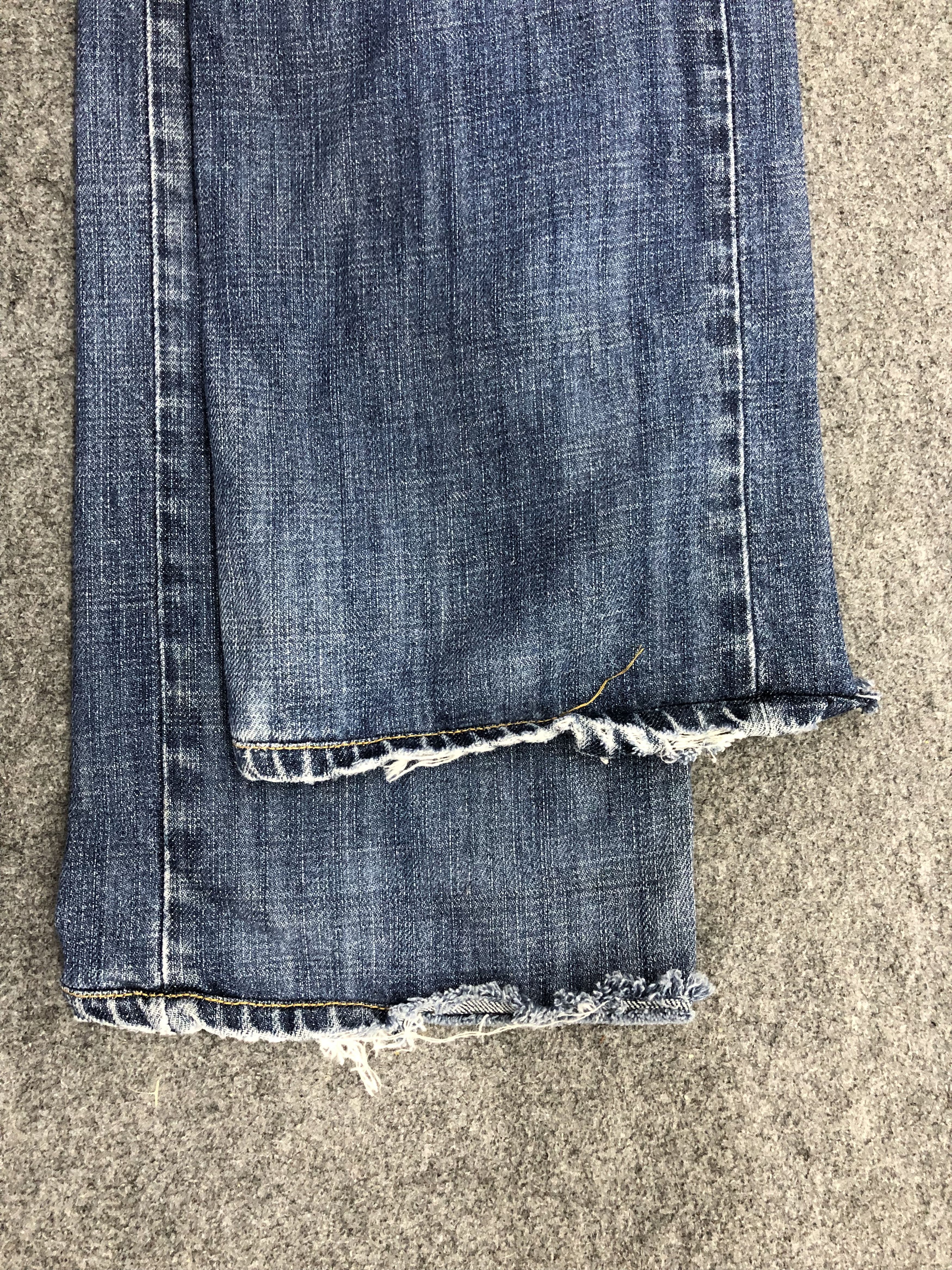 Levi's × Vintage Vintage Distressed Levis 539 Light Wash Jeans Size US 33 - 12 Thumbnail