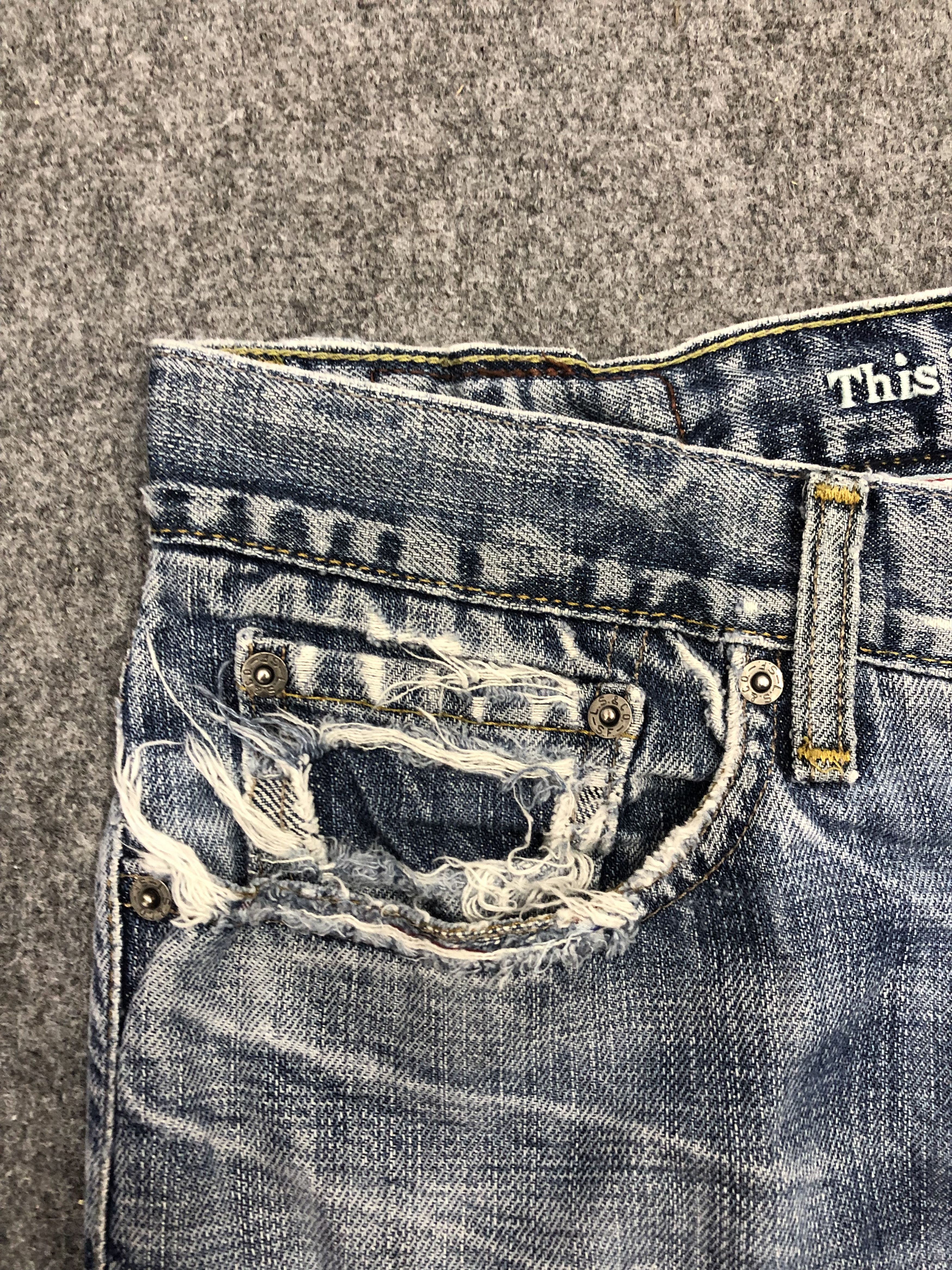 Levi's × Vintage Vintage Distressed Levis 539 Light Wash Jeans Size US 33 - 9 Thumbnail