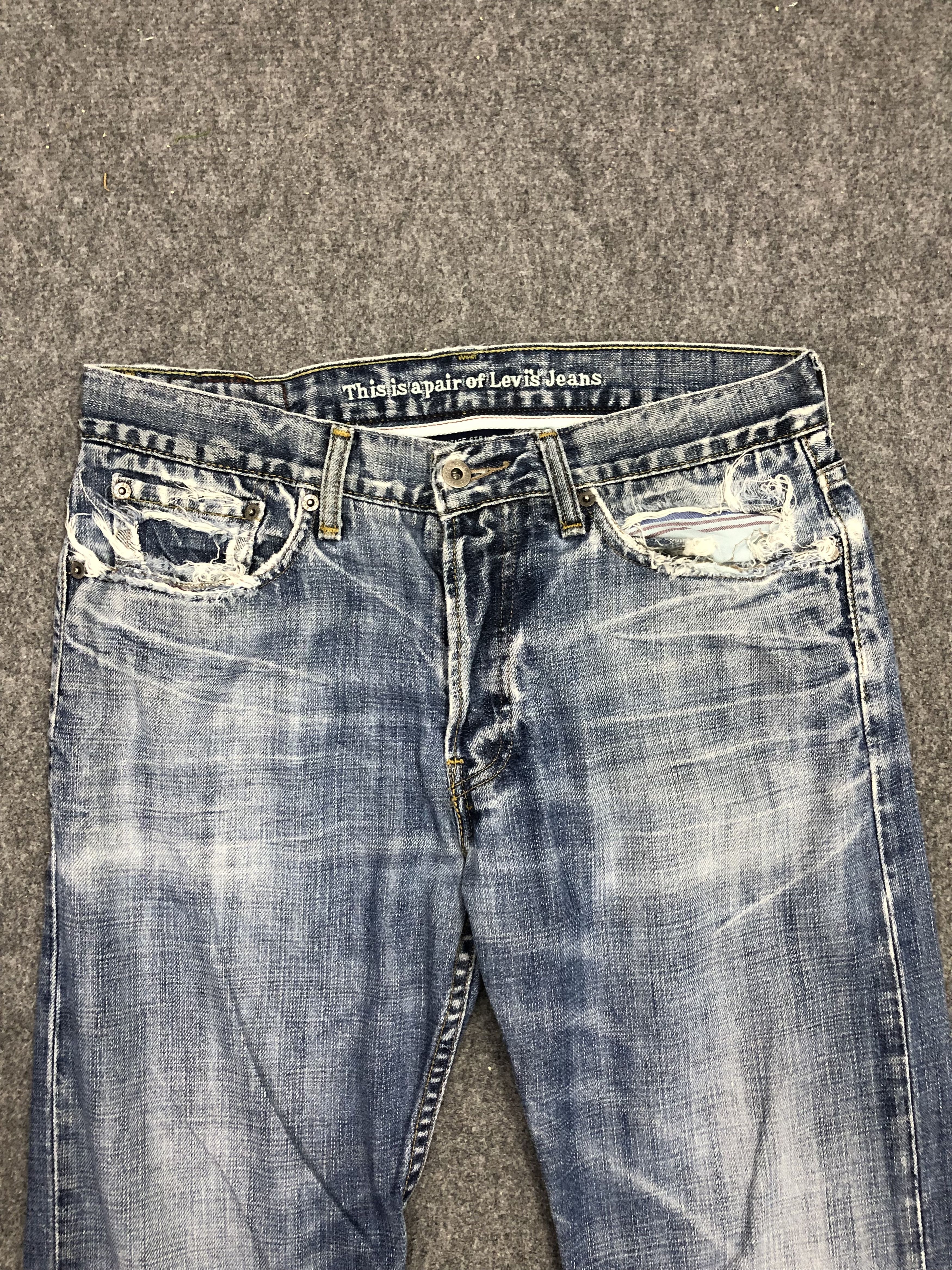 Levi's × Vintage Vintage Distressed Levis 539 Light Wash Jeans Size US 33 - 2 Thumbnail