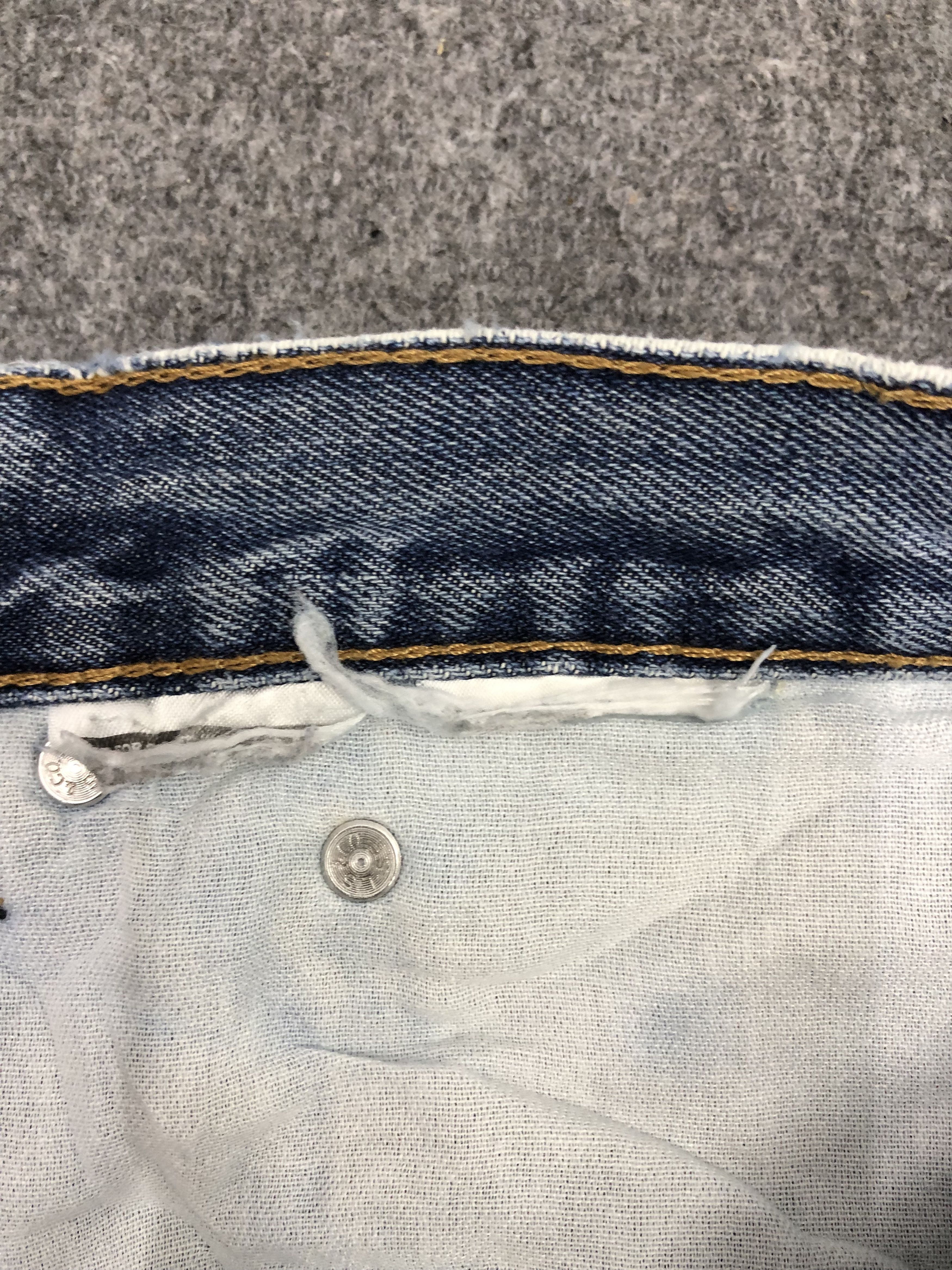 Levi's × Vintage Vintage Levis 505 Blue Faded Jeans Size US 34 / EU 50 - 11 Thumbnail